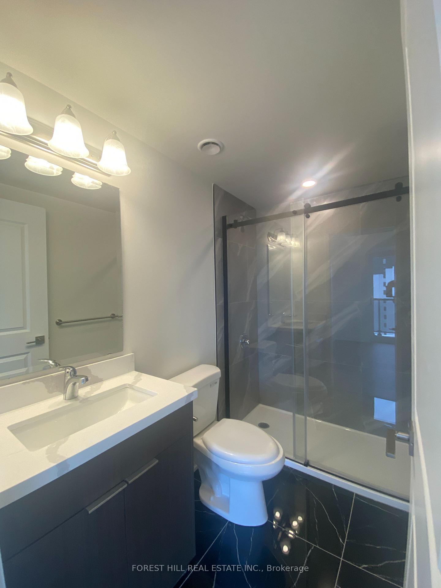 Photo 6 of Unit 904, 2825 Jane Street, North York, Glenfield-Jane Heights — HOMEH