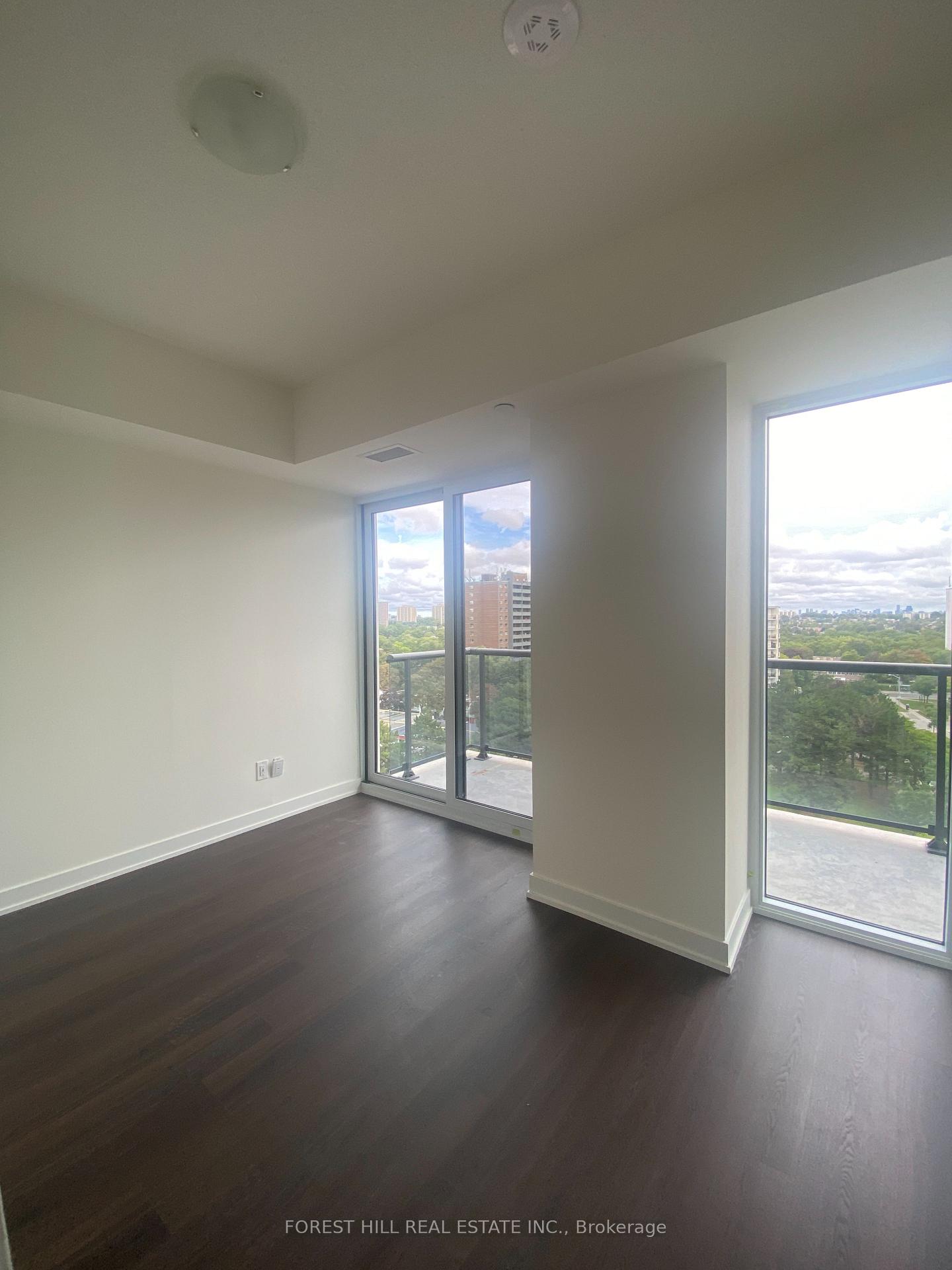 Photo 7 of Unit 904, 2825 Jane Street, North York, Glenfield-Jane Heights — HOMEH