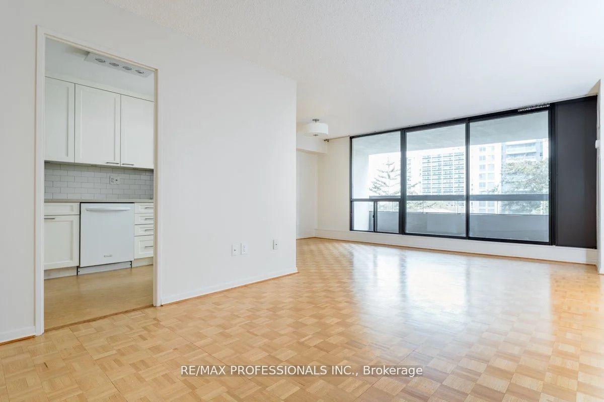 Photo 2 of Unit 407, 100 Quebec Avenue, Toronto, High Park North — HOMEH
