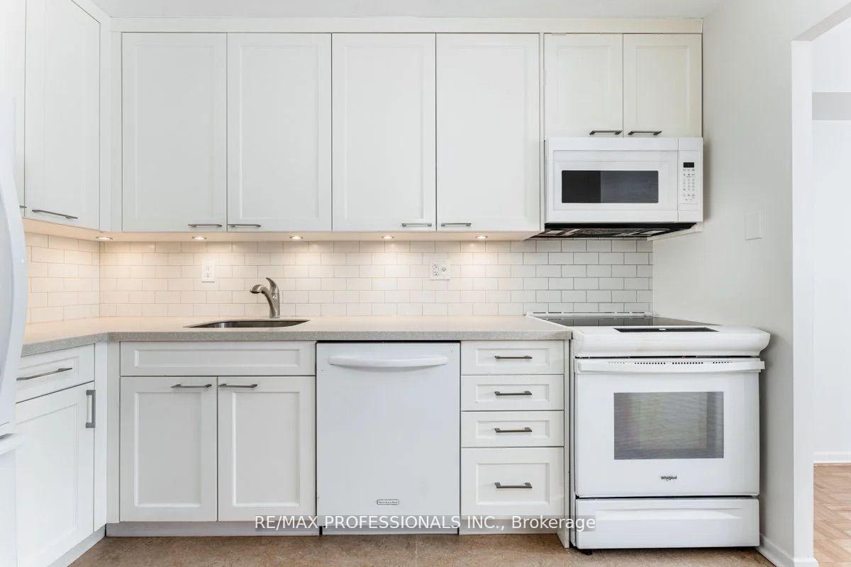 Photo 5 of Unit 407, 100 Quebec Avenue, Toronto, High Park North — HOMEH
