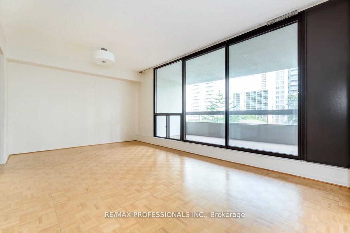 Photo 8 of Unit 407, 100 Quebec Avenue, Toronto, High Park North — HOMEH