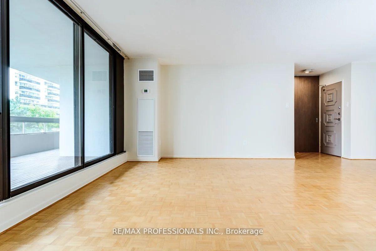 Photo 14 of Unit 407, 100 Quebec Avenue, Toronto, High Park North — HOMEH