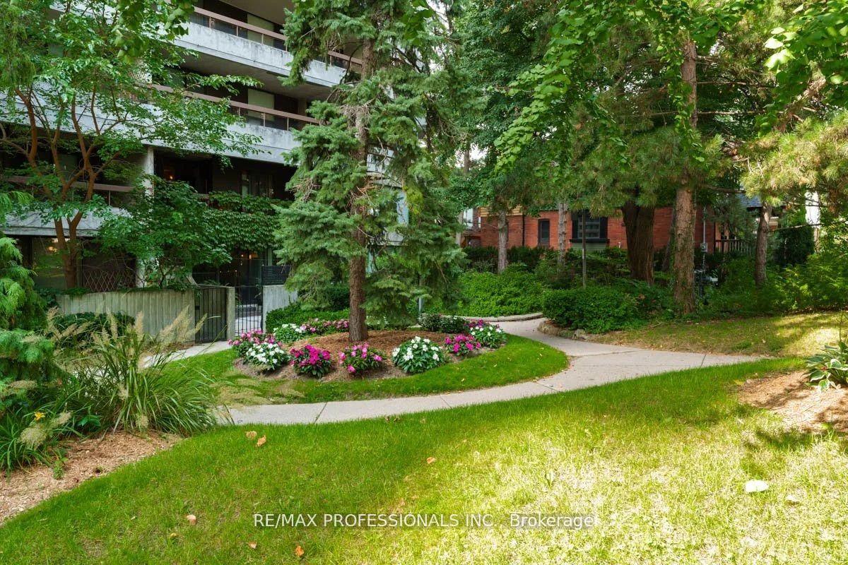 Photo 43 of Unit 407, 100 Quebec Avenue, Toronto, High Park North — HOMEH
