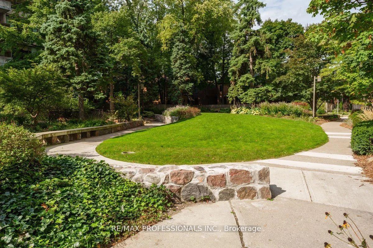 Photo 44 of Unit 407, 100 Quebec Avenue, Toronto, High Park North — HOMEH