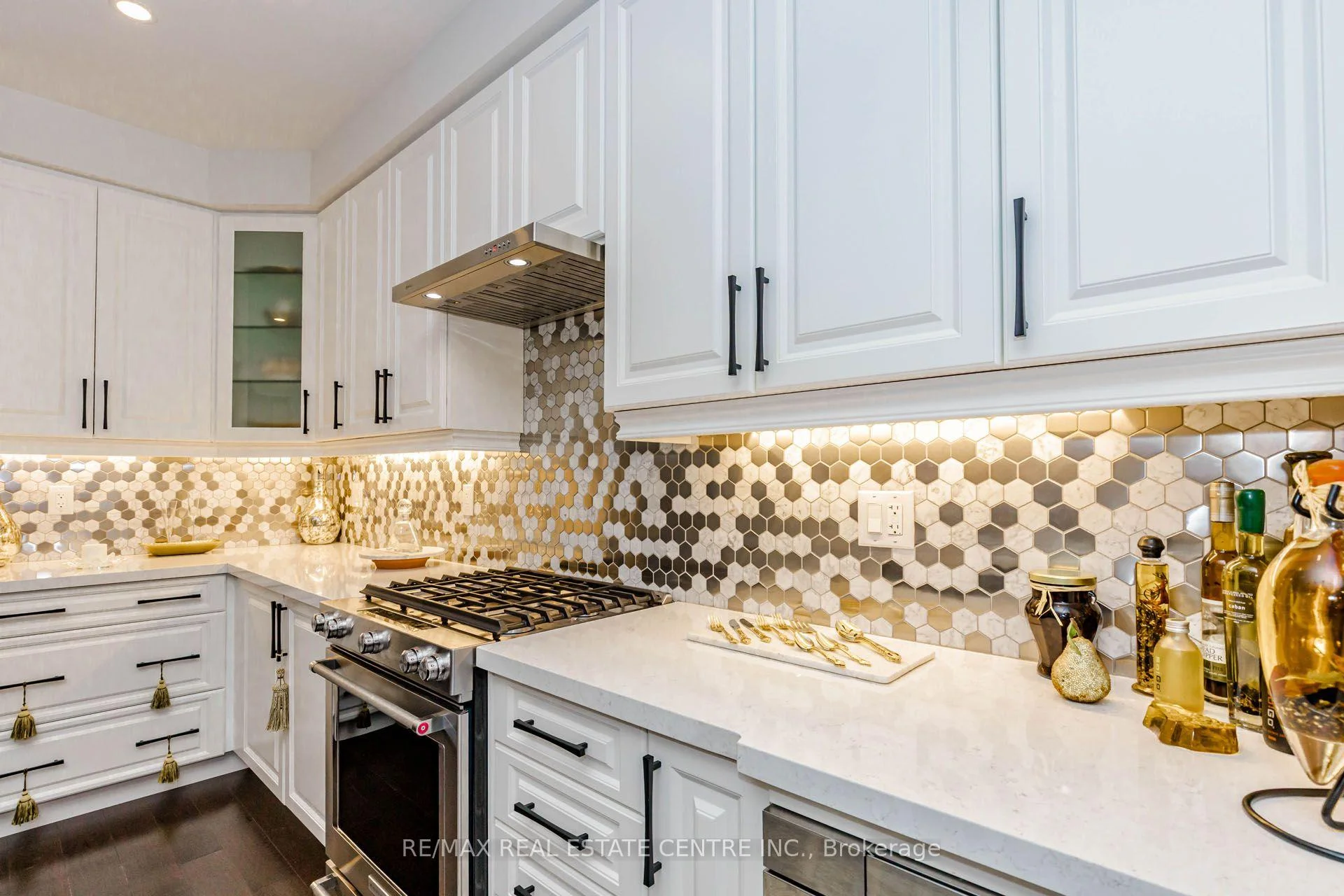 Photo 26 of 4061 Channing Crescent, Oakville, Glenorchy — HOMEH