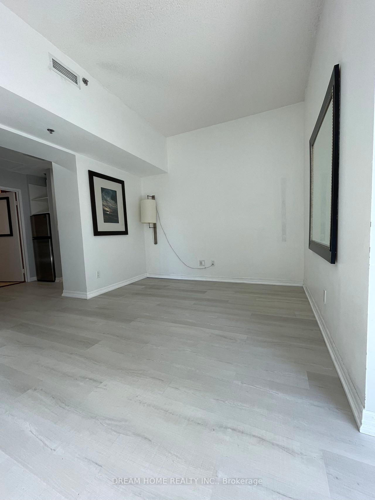 Photo 3 of Unit 1705, 1 King Street W, Toronto, Bay Street Corridor — HOMEH