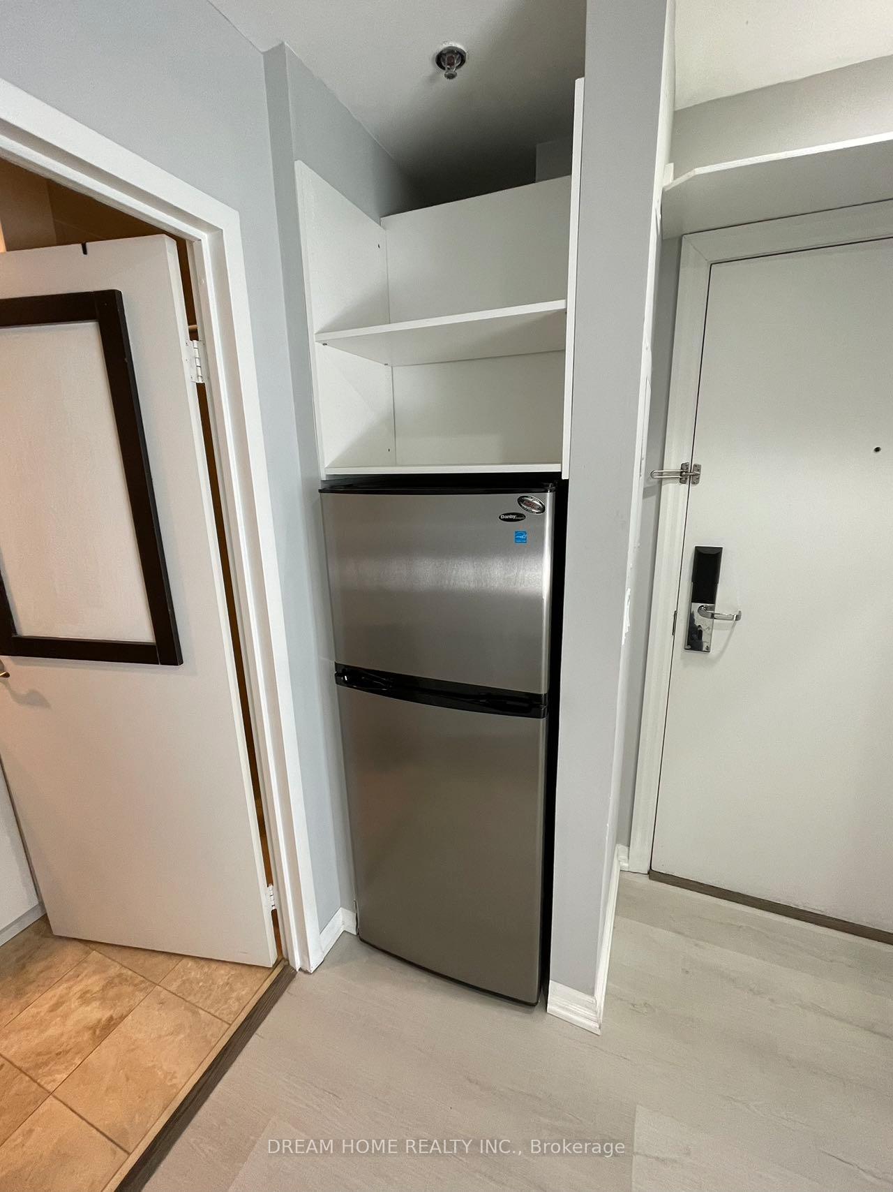 Photo 10 of Unit 1705, 1 King Street W, Toronto, Bay Street Corridor — HOMEH