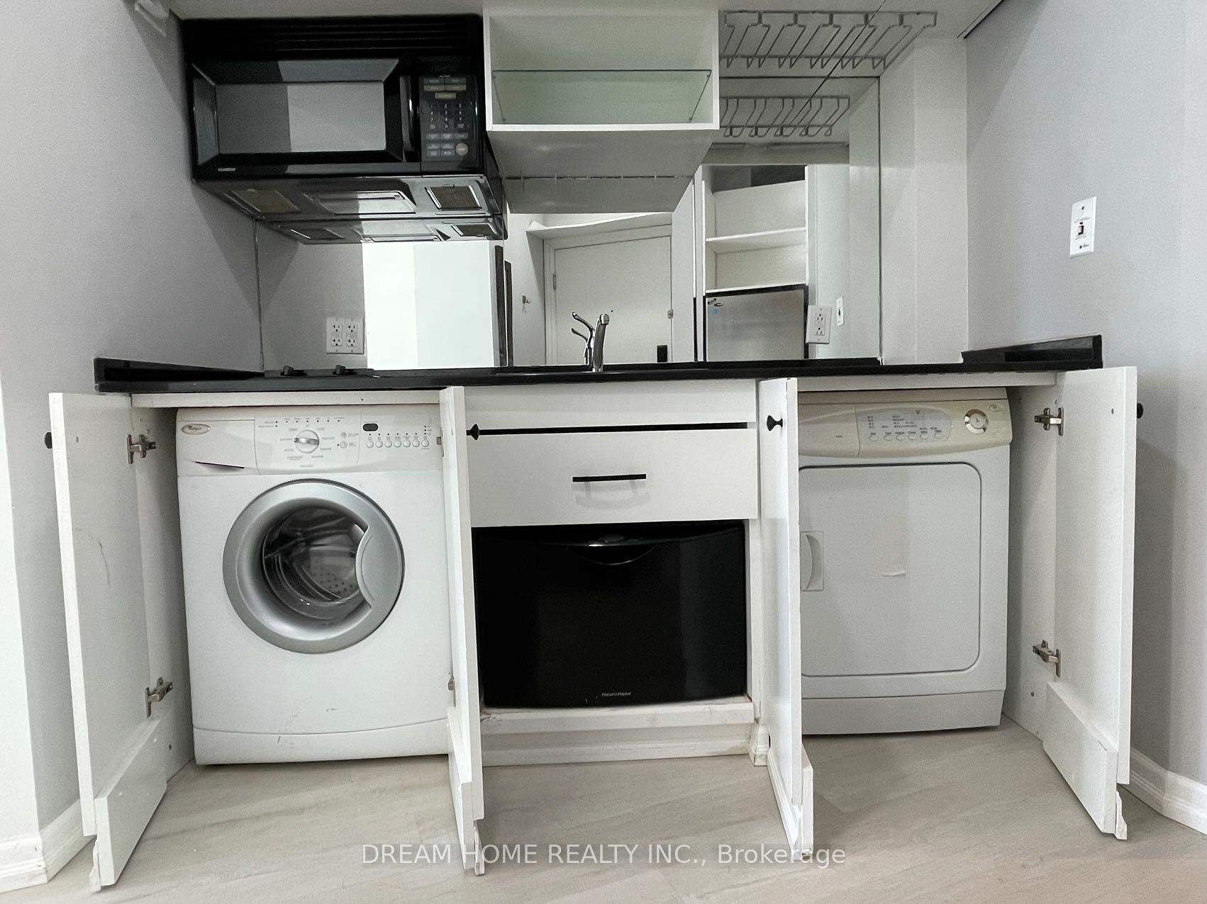 Photo 11 of Unit 1705, 1 King Street W, Toronto, Bay Street Corridor — HOMEH