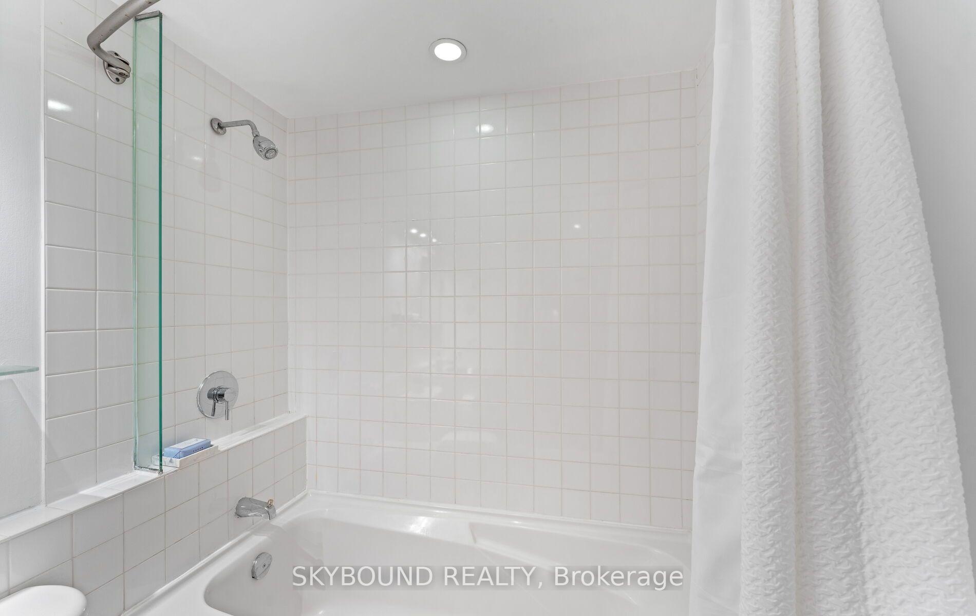 Photo 19 of Unit 524, 637 Lakeshore Boulevard W, Toronto, Niagara — HOMEH
