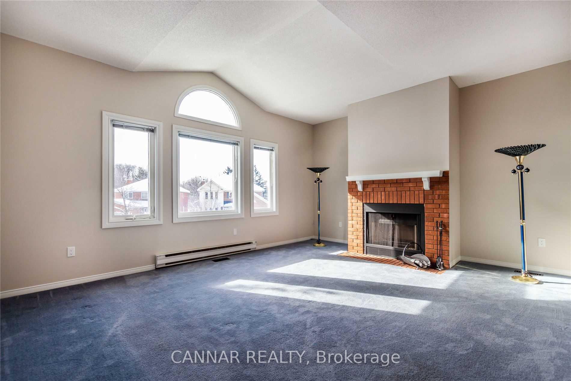Photo 14 of 63 Laurelcrest Street, Brampton, Westgate — HOMEH