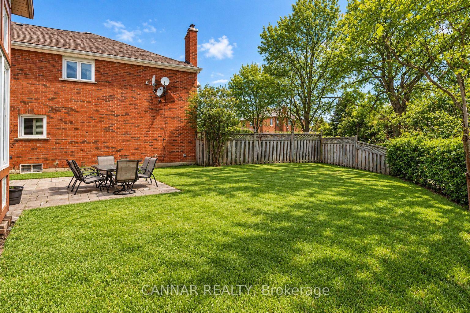 Photo 20 of 63 Laurelcrest Street, Brampton, Westgate — HOMEH