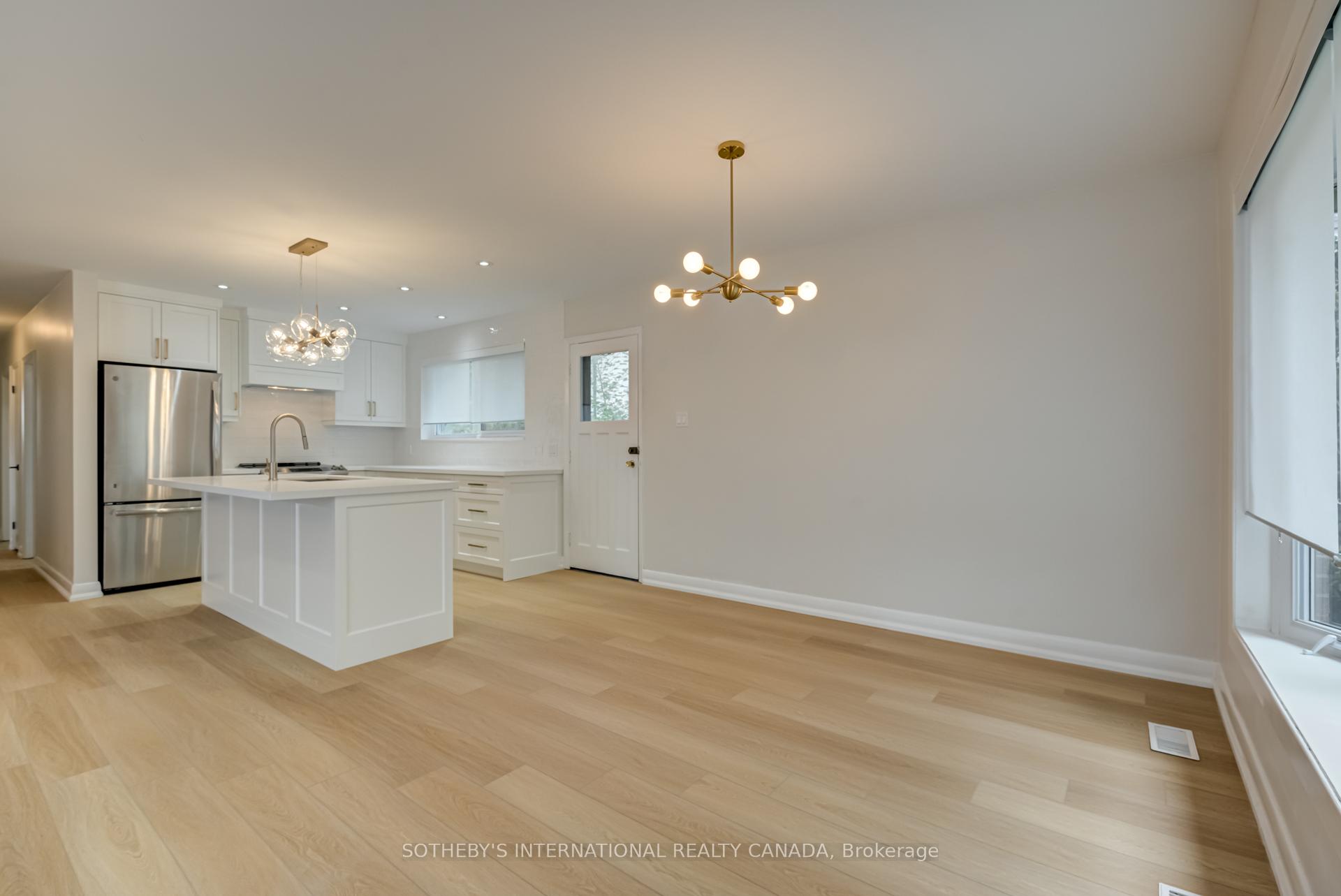 Photo 11 of Unit Main, 18 Puckeridge Crescent, Etobicoke, Eringate-Centennial-West Deane — HOMEH