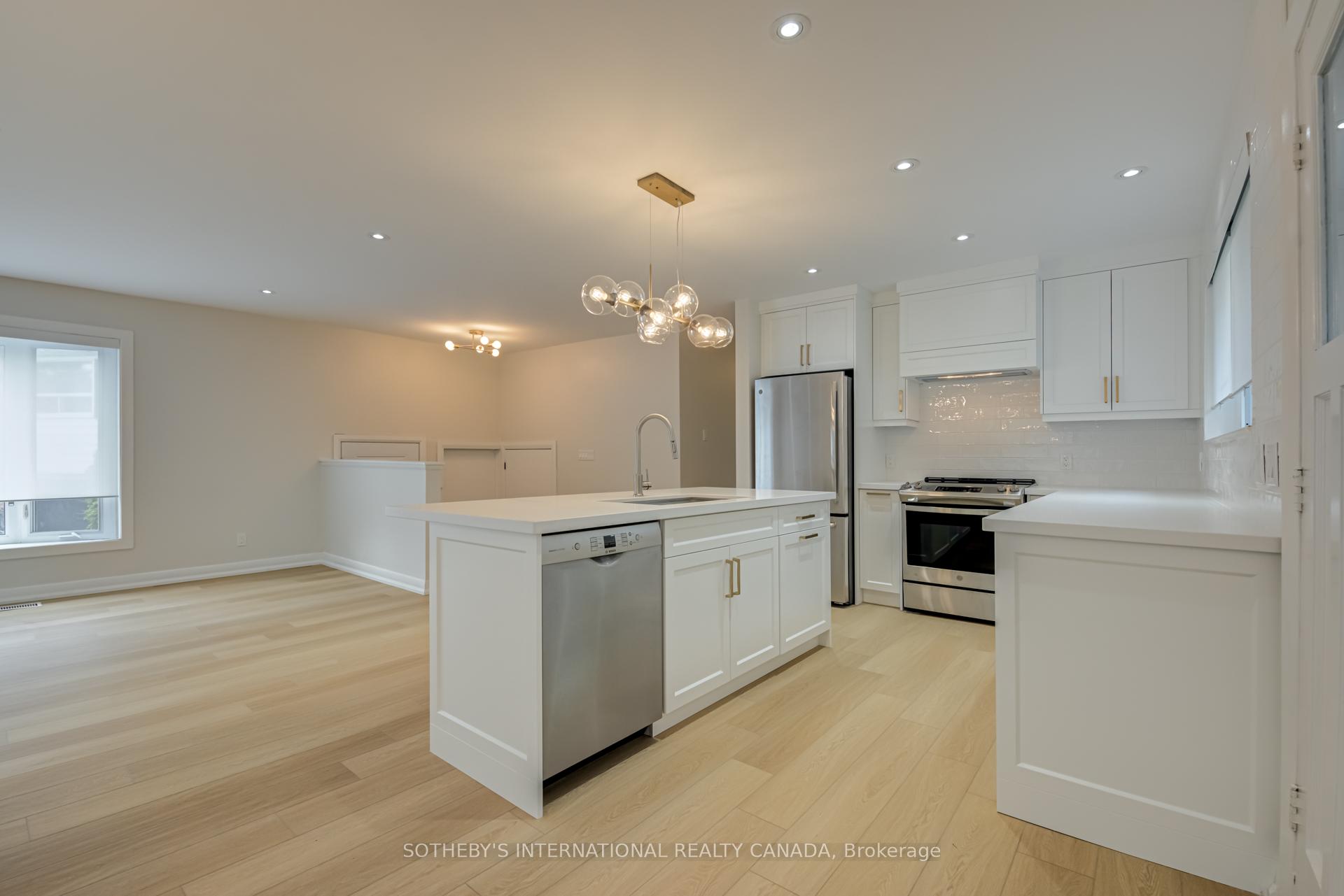 Photo 12 of Unit Main, 18 Puckeridge Crescent, Etobicoke, Eringate-Centennial-West Deane — HOMEH
