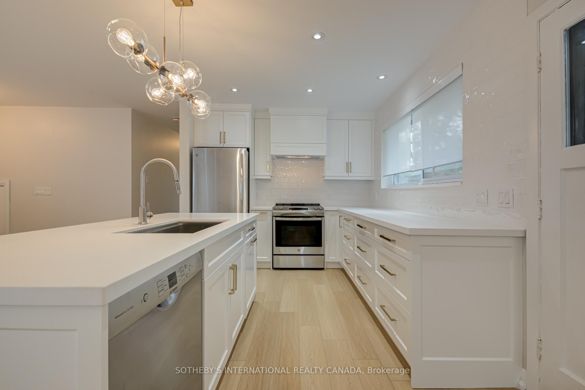 Photo 13 of Unit Main, 18 Puckeridge Crescent, Etobicoke, Eringate-Centennial-West Deane — HOMEH