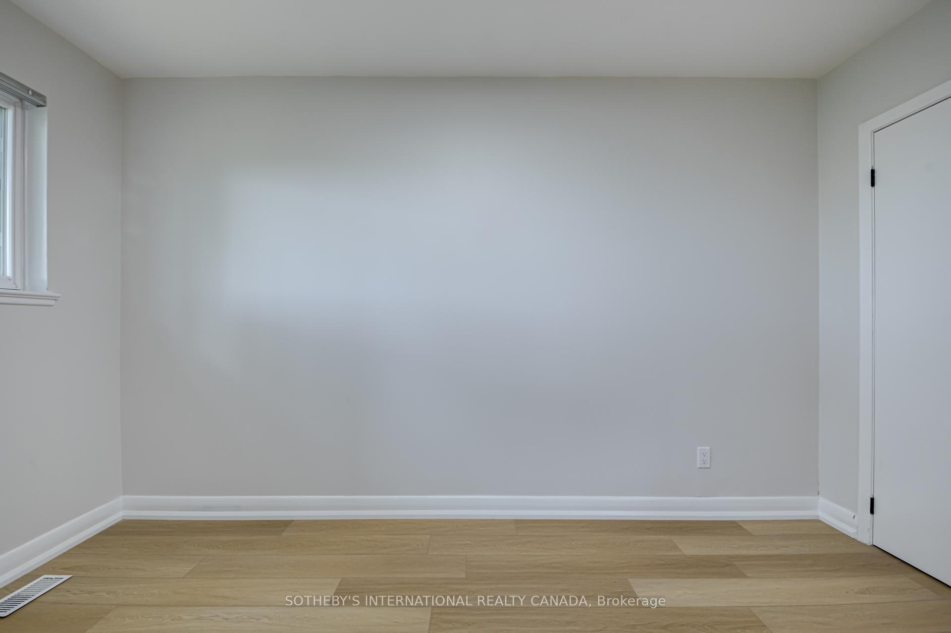 Photo 18 of Unit Main, 18 Puckeridge Crescent, Etobicoke, Eringate-Centennial-West Deane — HOMEH