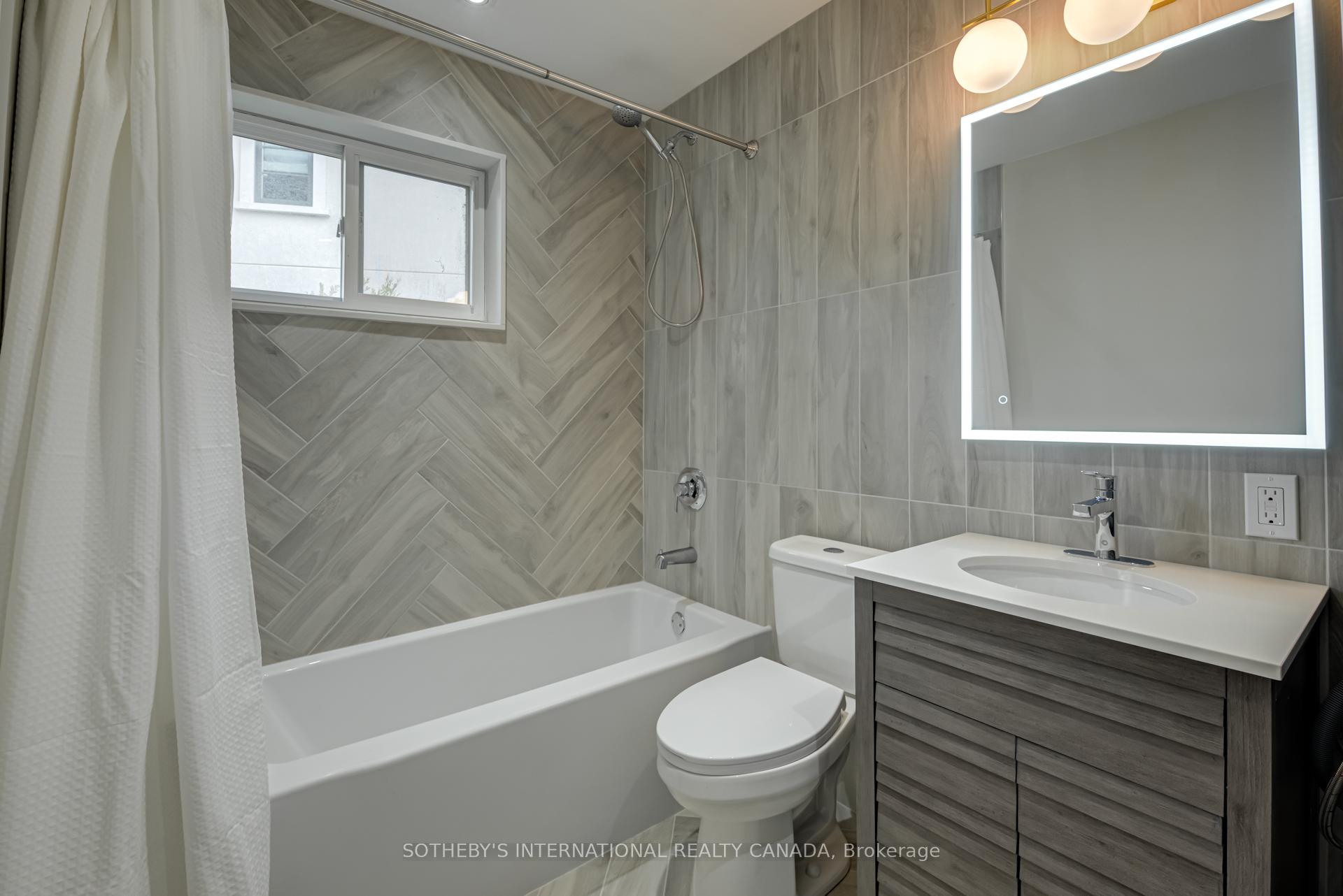 Photo 26 of Unit Main, 18 Puckeridge Crescent, Etobicoke, Eringate-Centennial-West Deane — HOMEH