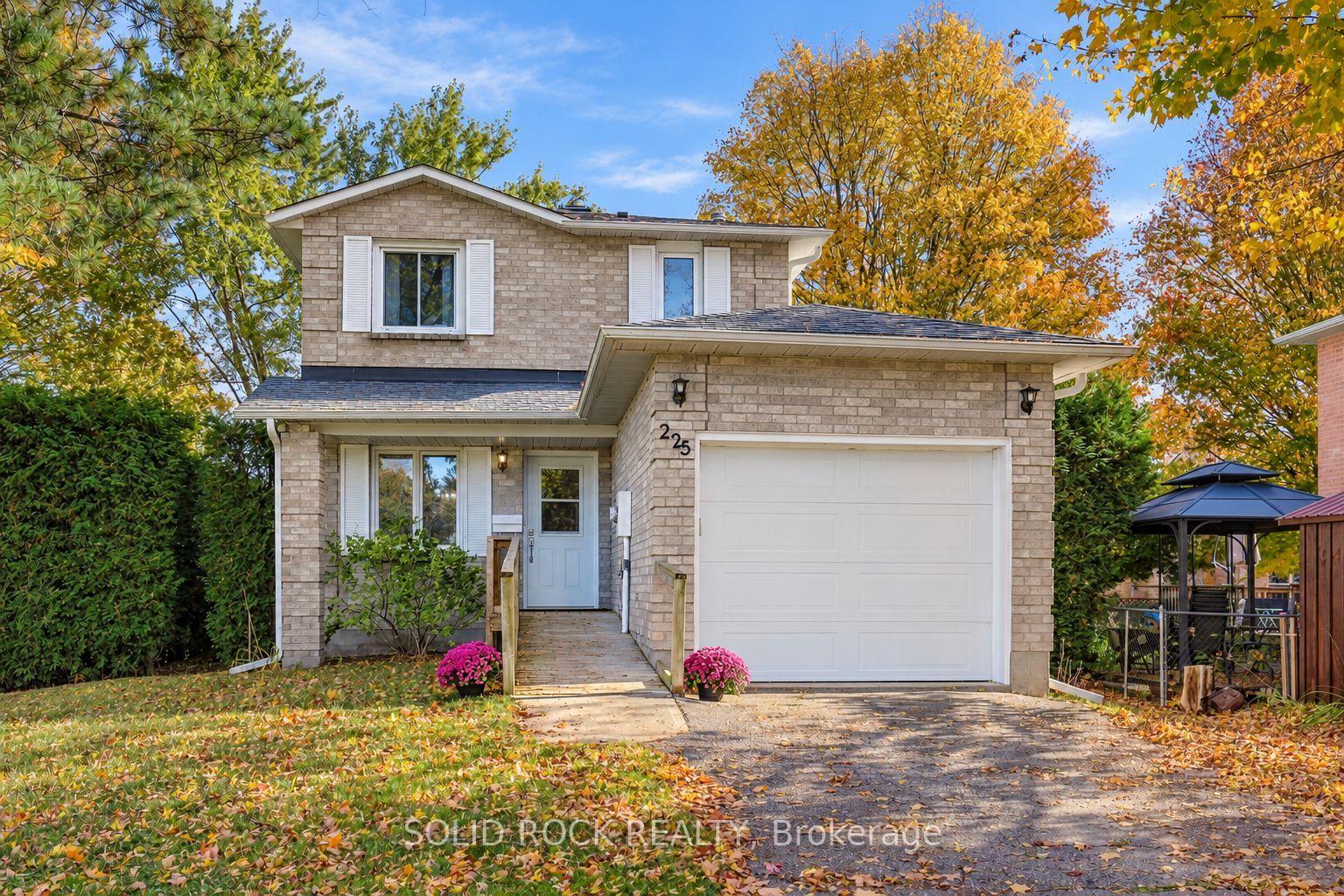 Photo of 225 Col Douglas Crescent