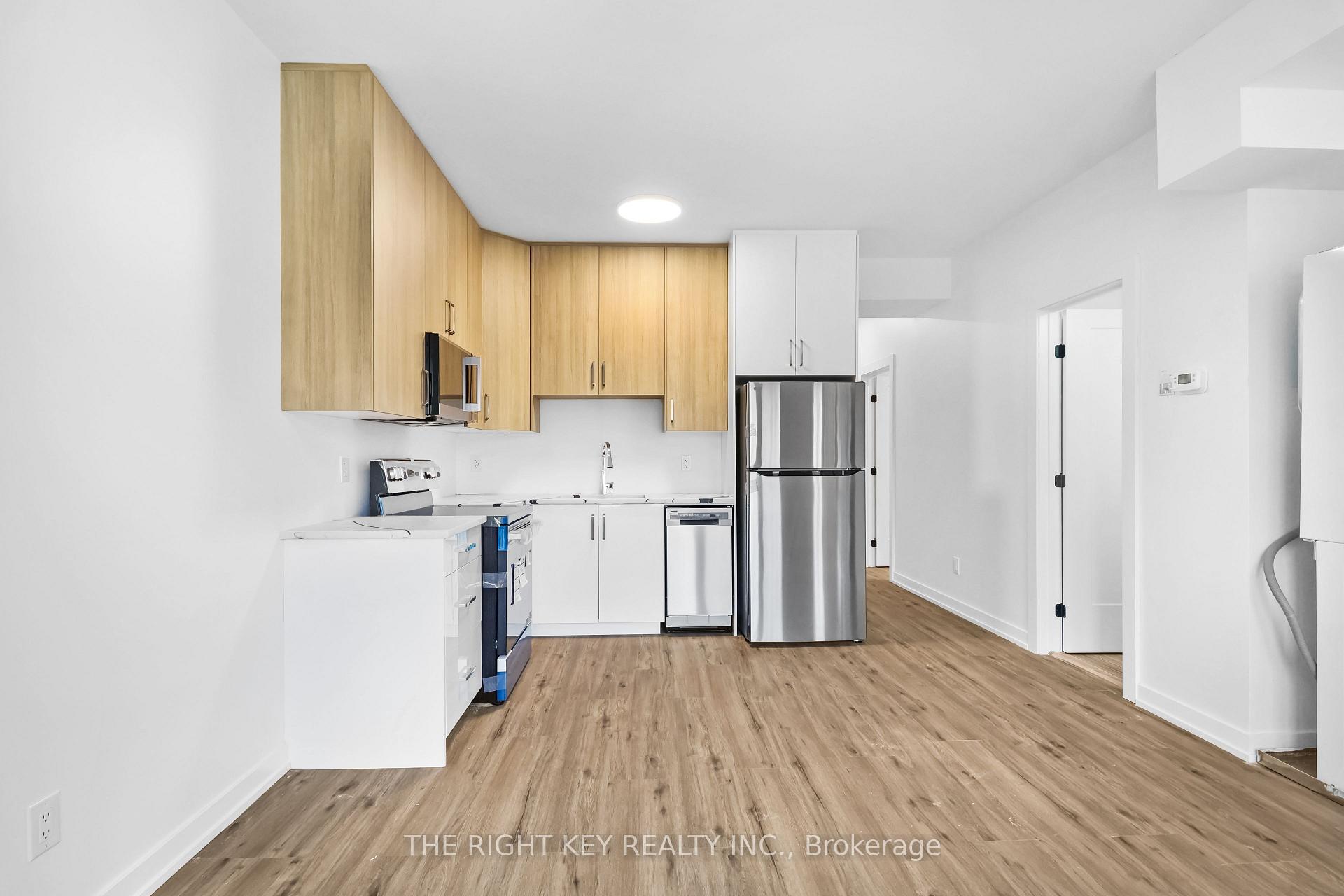 Photo 5 of Unit E, 946 Woodroffe Avenue E, Ottawa, Woodroffe — HOMEH