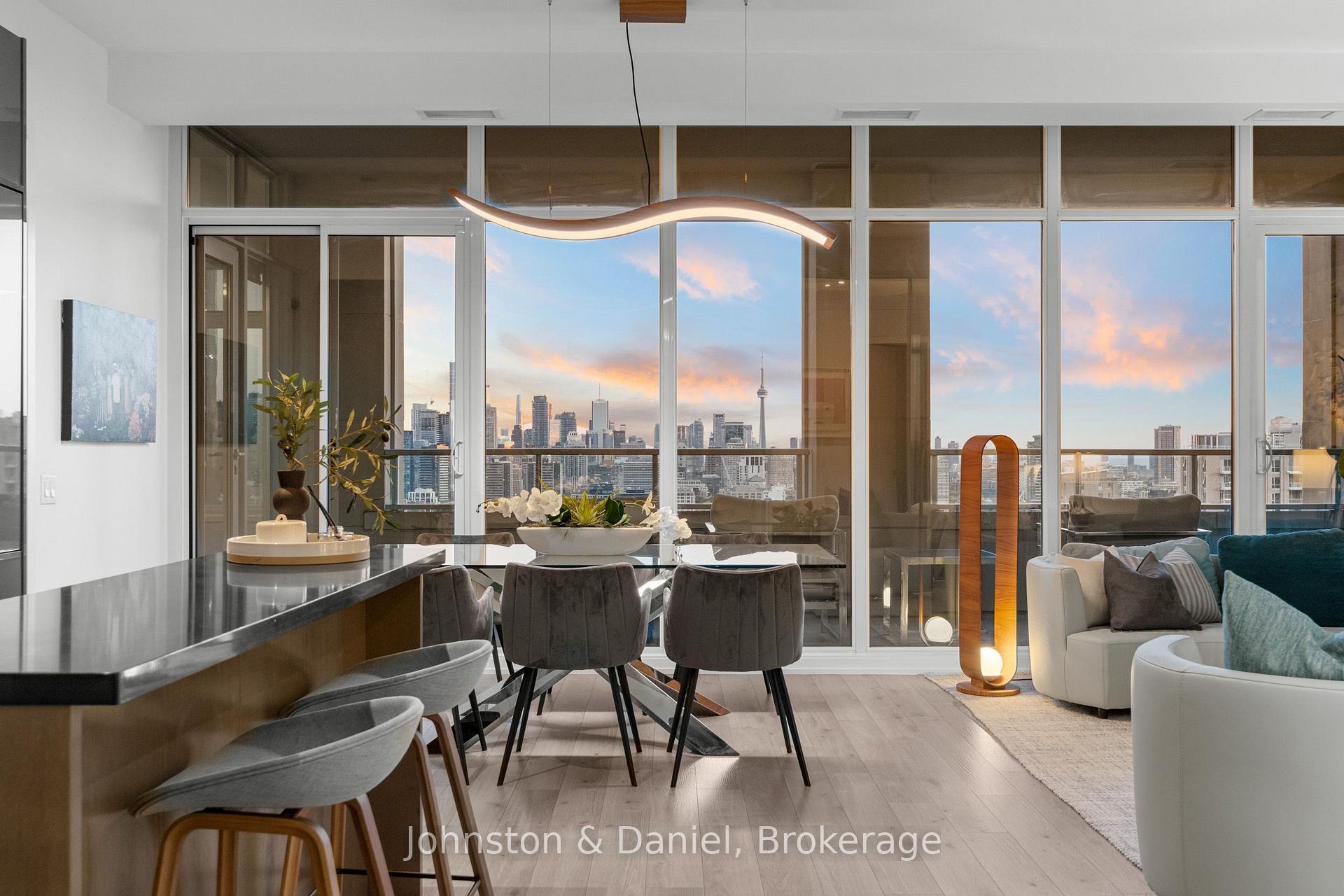Photo 7 of Unit 1213, 111 St Clair Avenue W, Toronto, Yonge-St. Clair — HOMEH