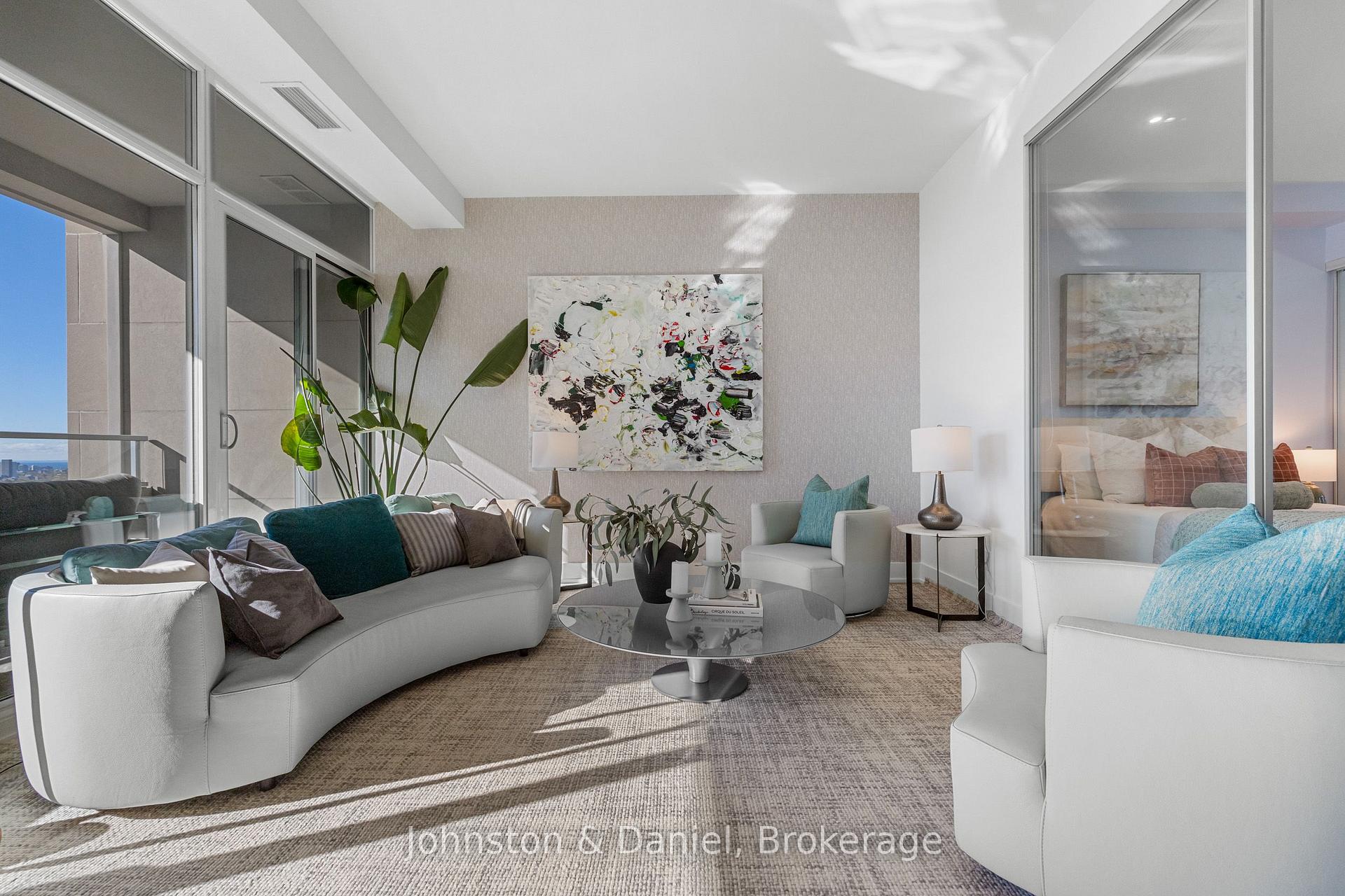 Photo 12 of Unit 1213, 111 St Clair Avenue W, Toronto, Yonge-St. Clair — HOMEH