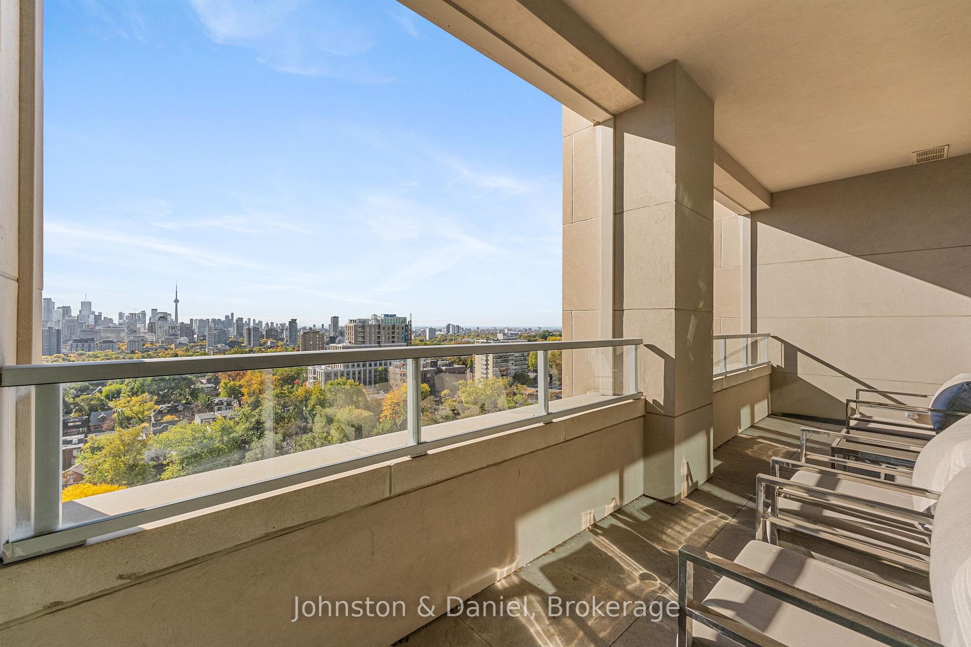 Photo 15 of Unit 1213, 111 St Clair Avenue W, Toronto, Yonge-St. Clair — HOMEH