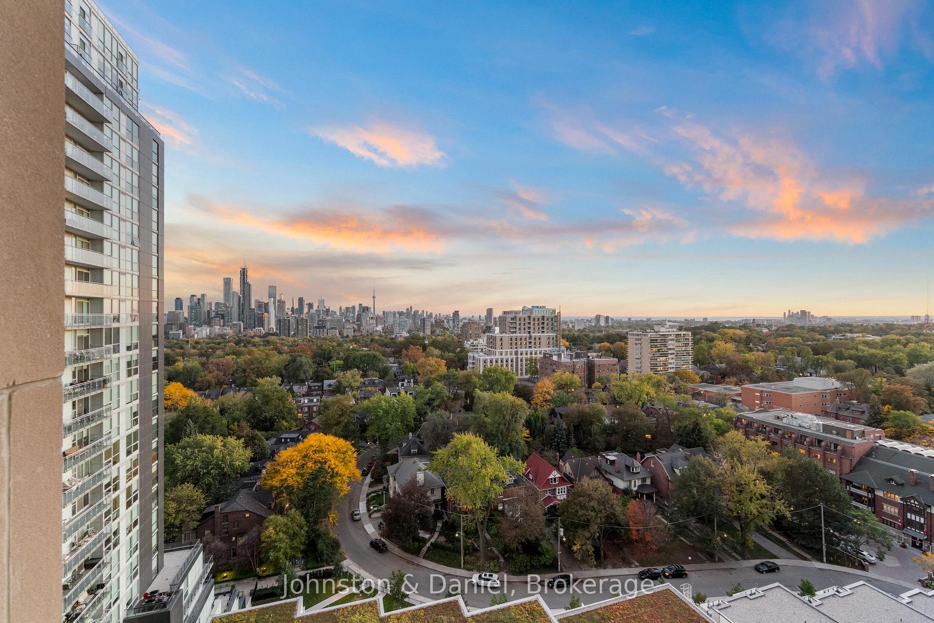 Photo 19 of Unit 1213, 111 St Clair Avenue W, Toronto, Yonge-St. Clair — HOMEH