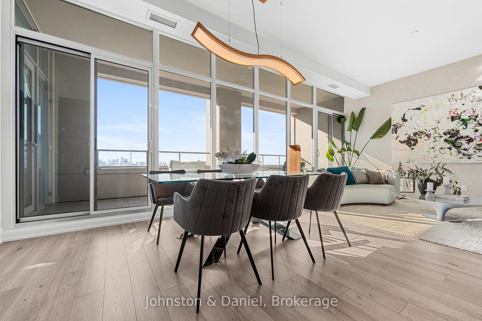 Photo 21 of Unit 1213, 111 St Clair Avenue W, Toronto, Yonge-St. Clair — HOMEH