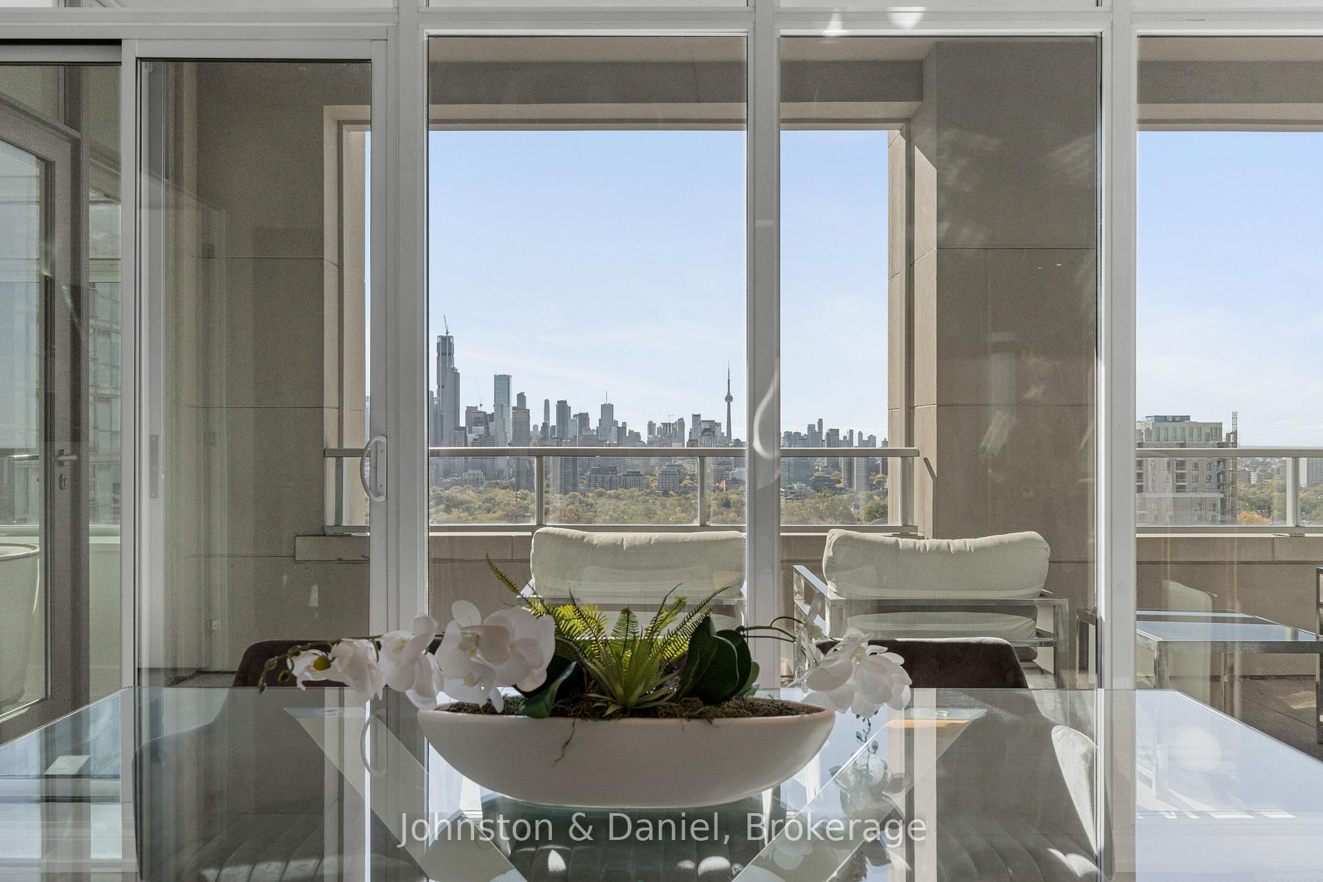 Photo 23 of Unit 1213, 111 St Clair Avenue W, Toronto, Yonge-St. Clair — HOMEH