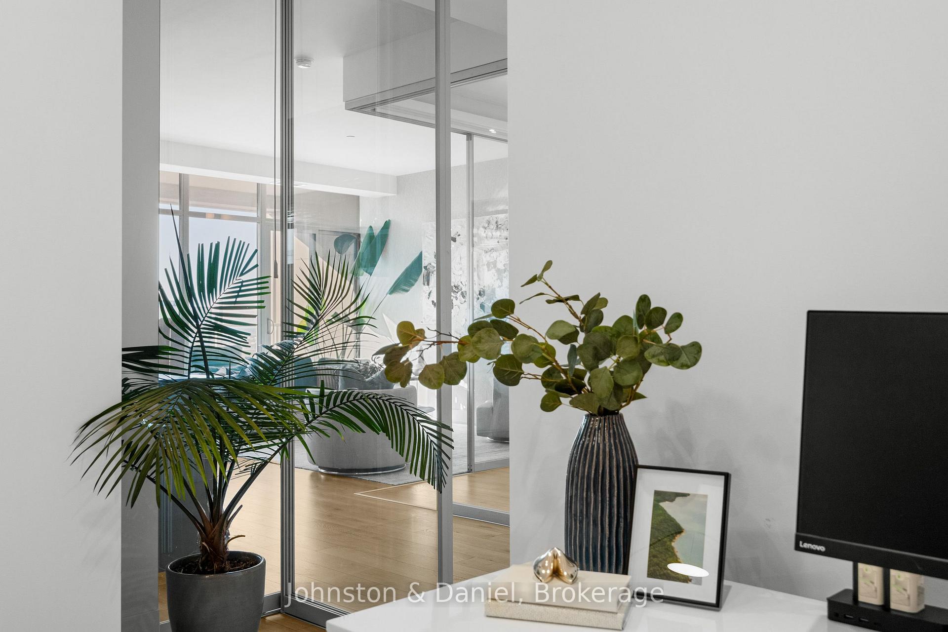 Photo 37 of Unit 1213, 111 St Clair Avenue W, Toronto, Yonge-St. Clair — HOMEH
