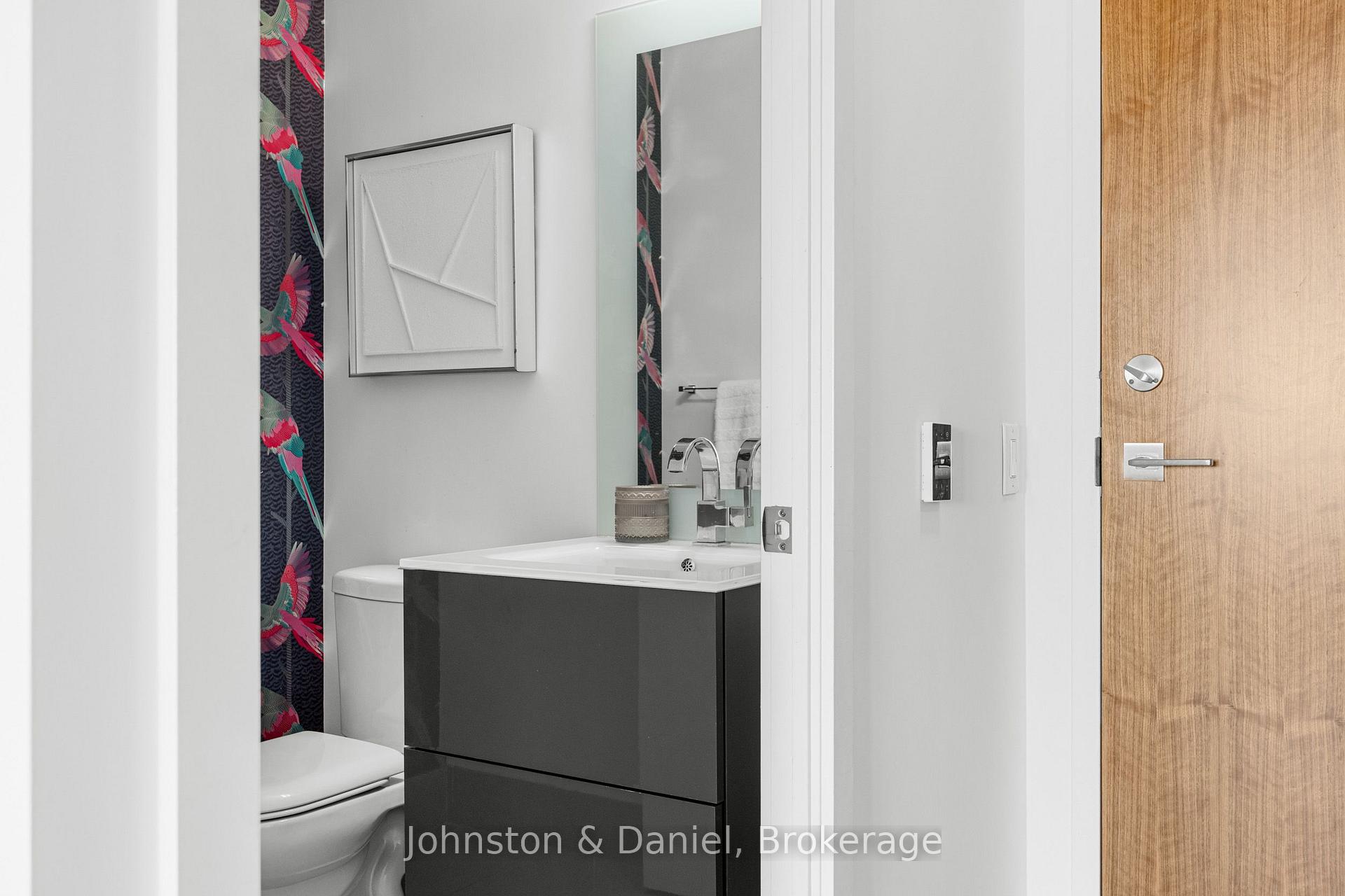 Photo 38 of Unit 1213, 111 St Clair Avenue W, Toronto, Yonge-St. Clair — HOMEH