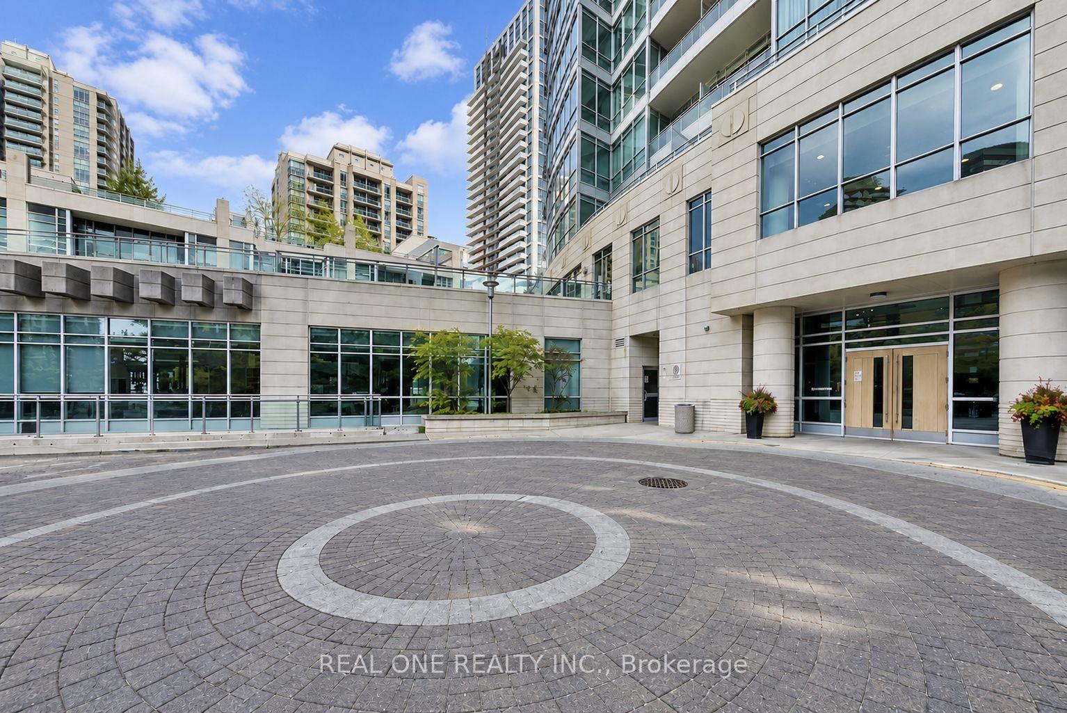 Photo 2 of Unit 302, 18 Holmes Avenue, North York, Willowdale East — HOMEH