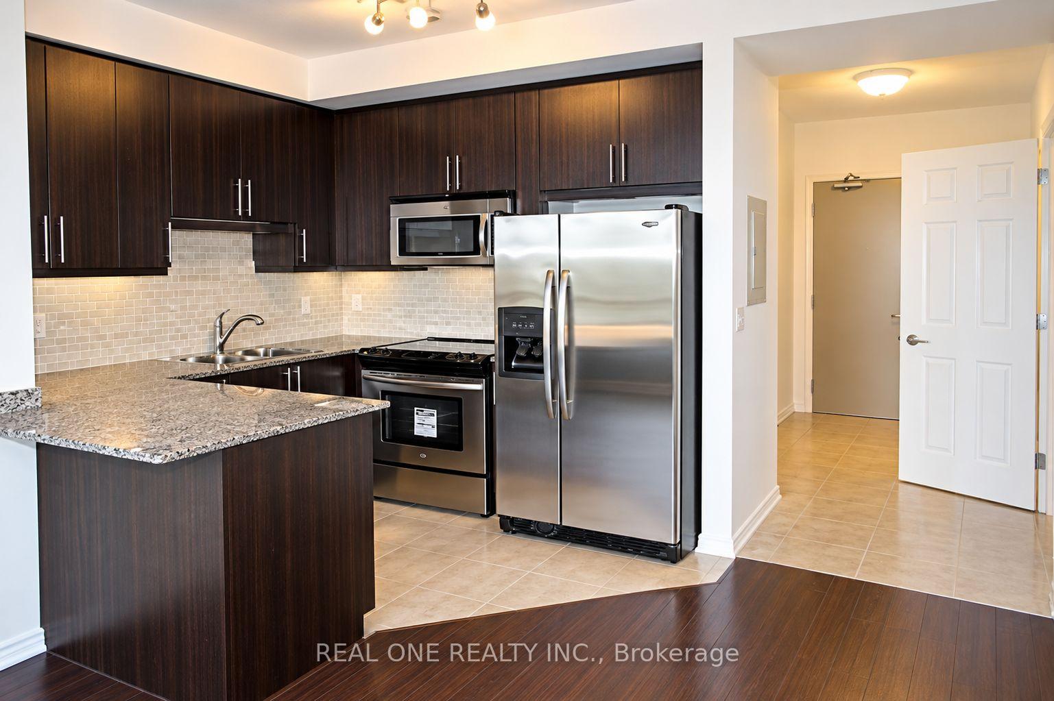 Photo 5 of Unit 302, 18 Holmes Avenue, North York, Willowdale East — HOMEH