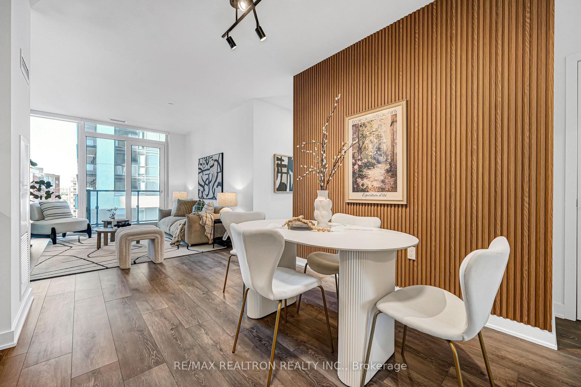 Photo 9 of Unit 1005, 105 Oneida Crescent, Richmond Hill, Langstaff — HOMEH