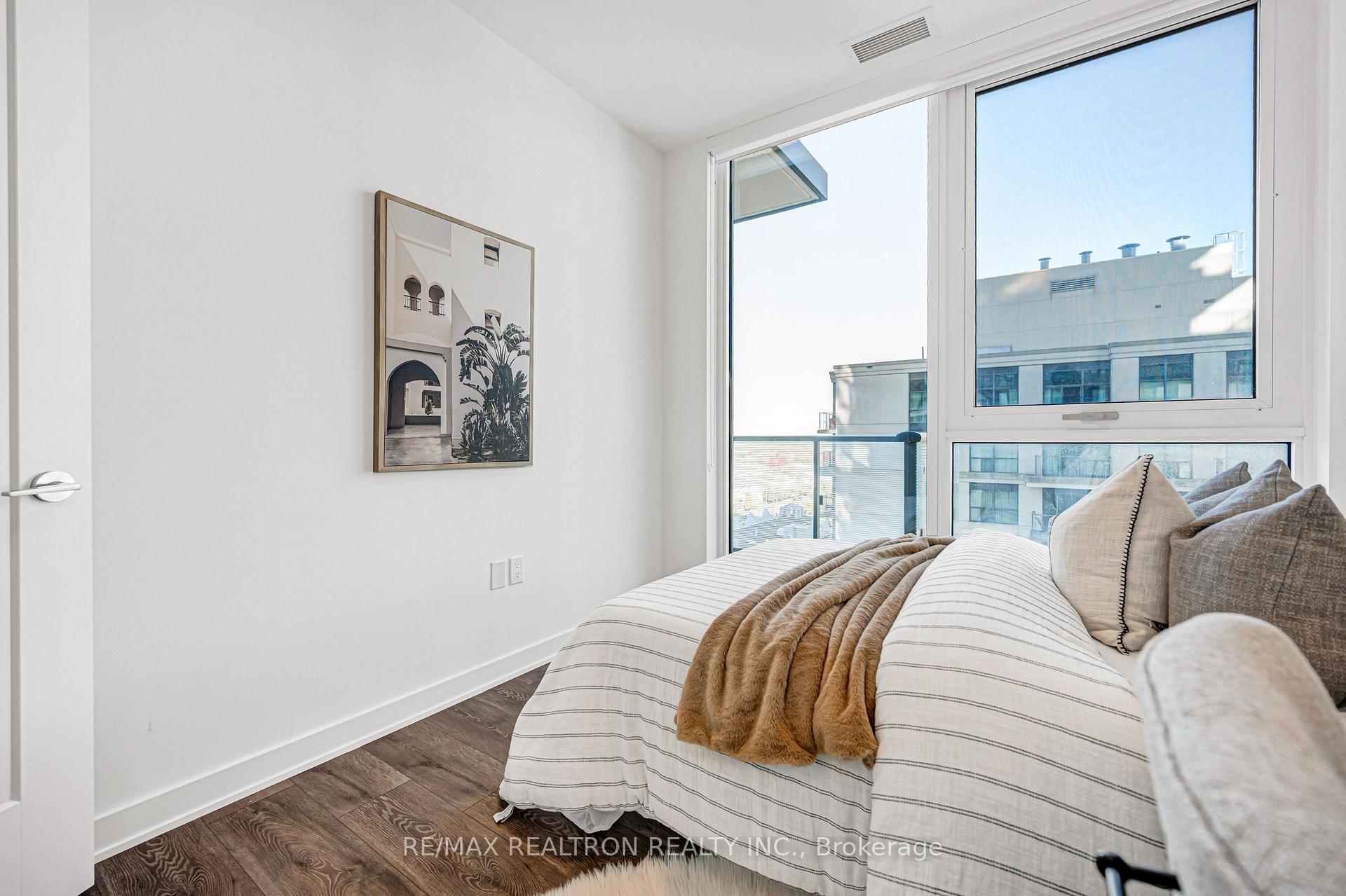 Photo 34 of Unit 1005, 105 Oneida Crescent, Richmond Hill, Langstaff — HOMEH