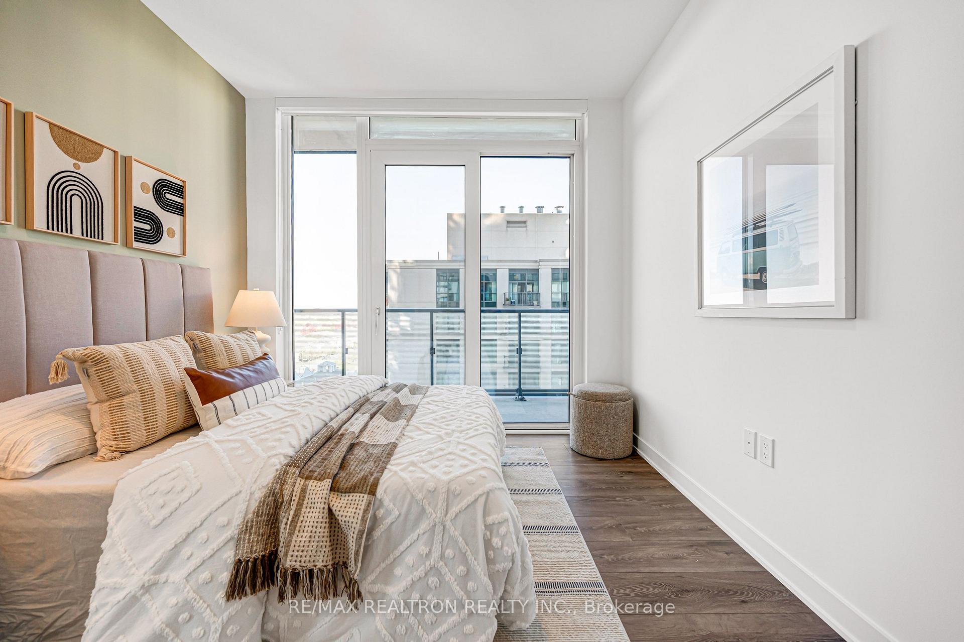 Photo 36 of Unit 1005, 105 Oneida Crescent, Richmond Hill, Langstaff — HOMEH