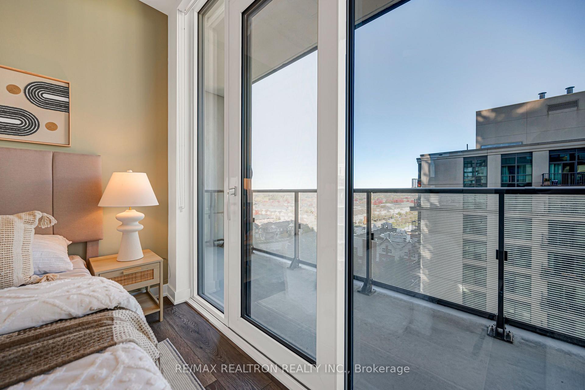 Photo 37 of Unit 1005, 105 Oneida Crescent, Richmond Hill, Langstaff — HOMEH