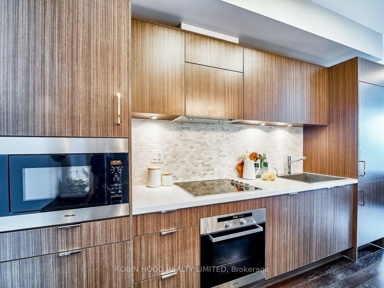 Photo 4 of Unit 3110, 21 Widmer Street, Toronto, Waterfront Communities — HOMEH