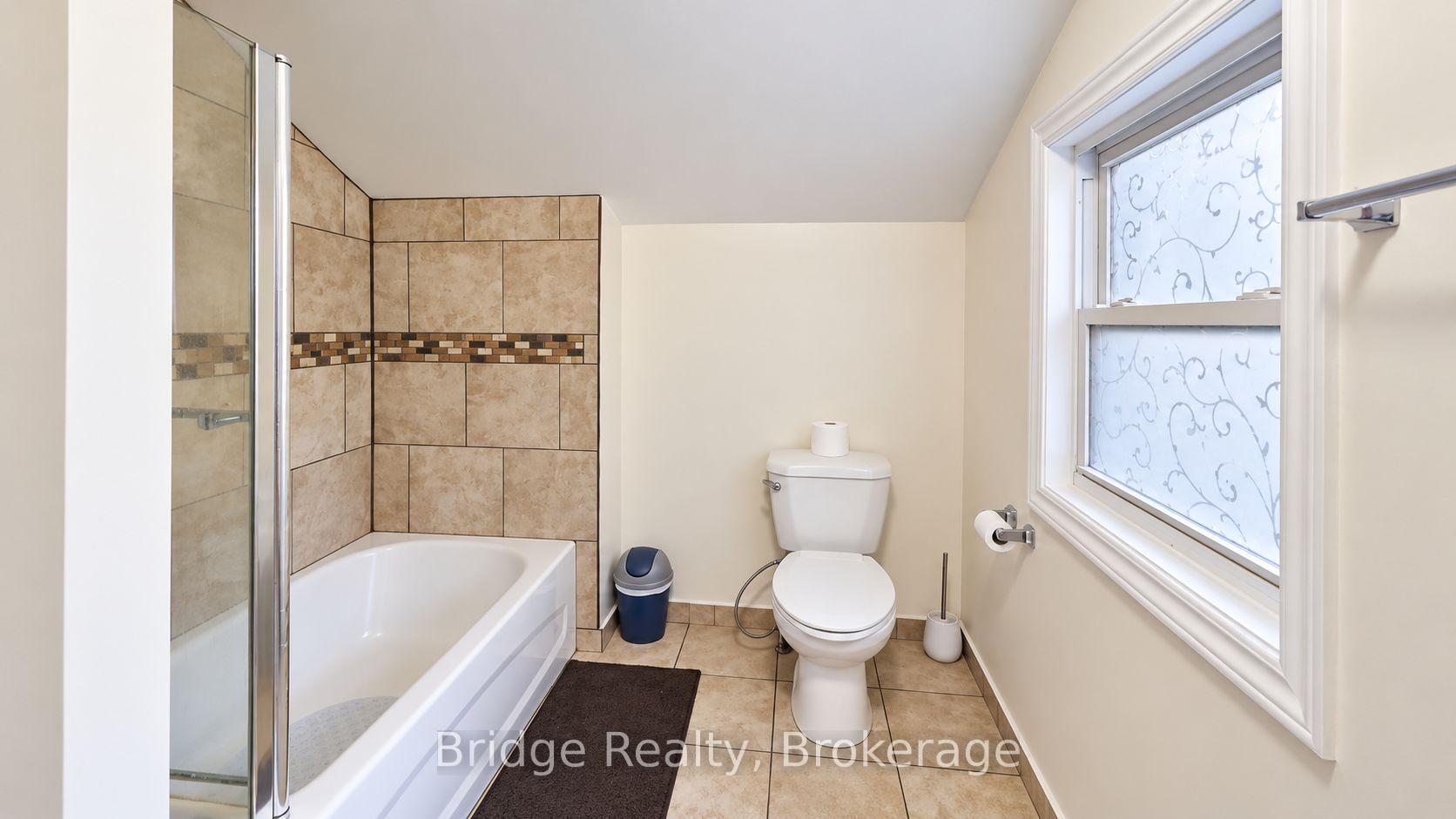 Photo 15 of 497 Simcoe Street, London, East K — HOMEH