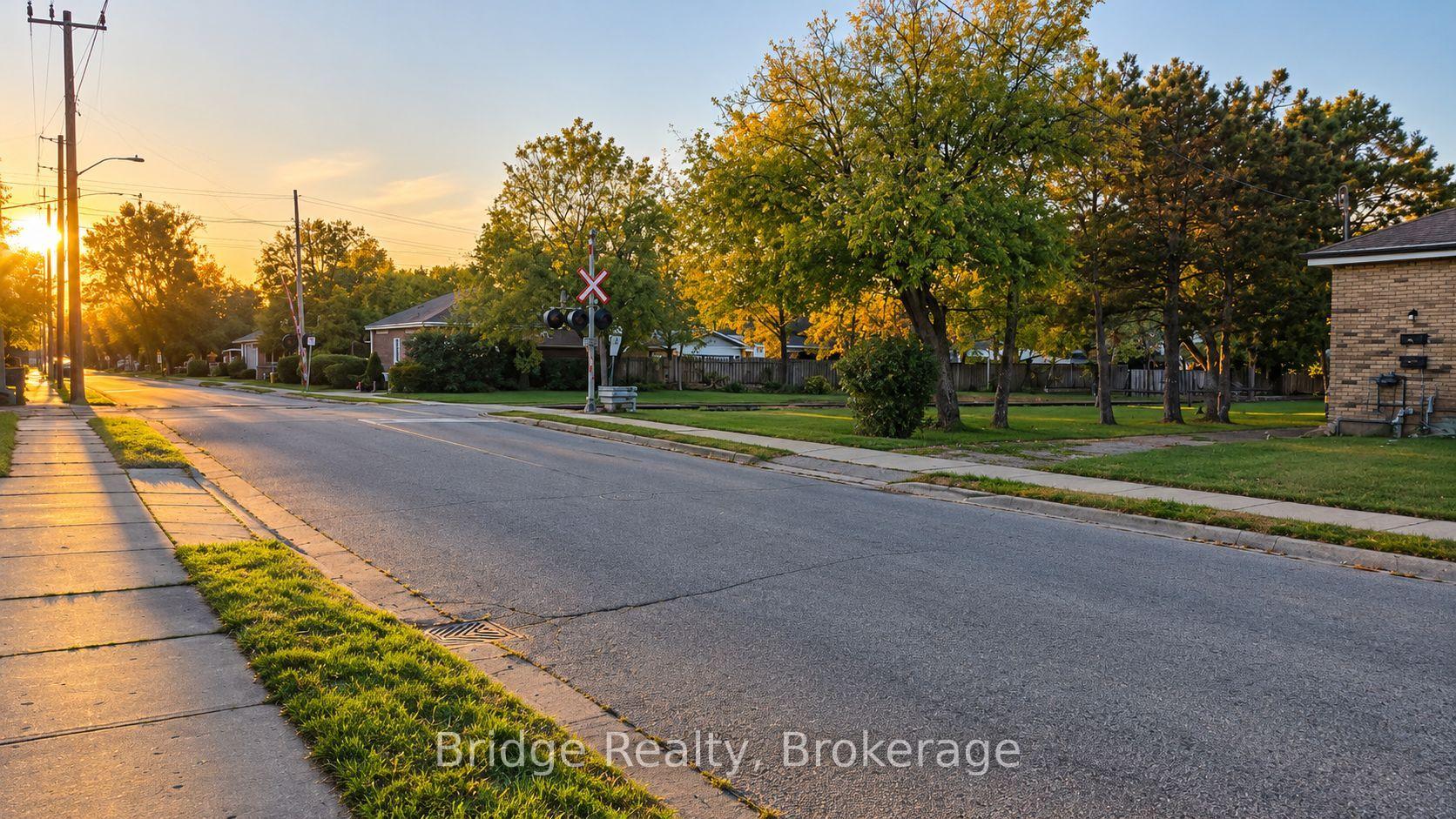 Photo 29 of 497 Simcoe Street, London, East K — HOMEH