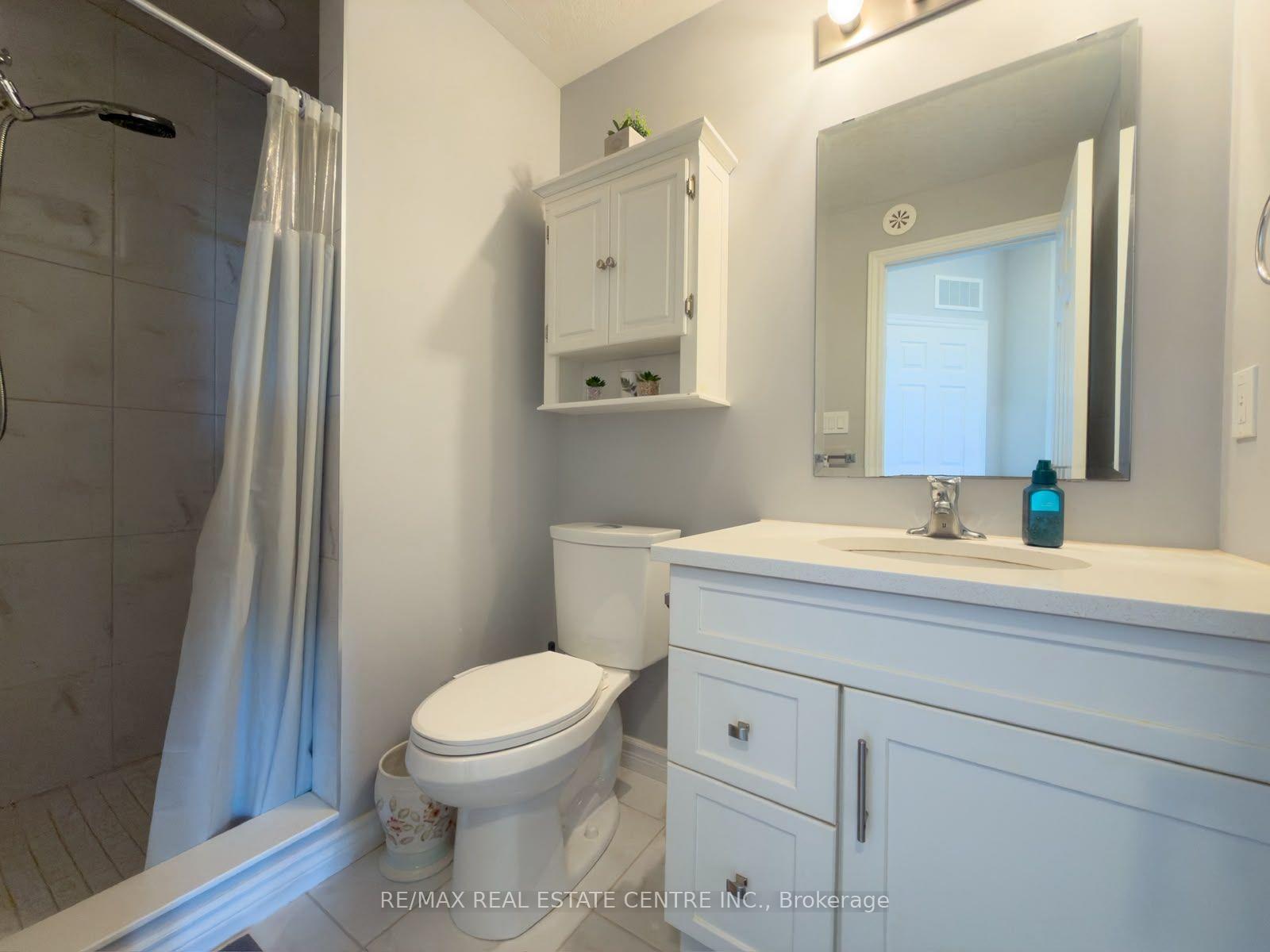 Photo 11 of 122 Wheat Lane, Kitchener, Huron Park — HOMEH