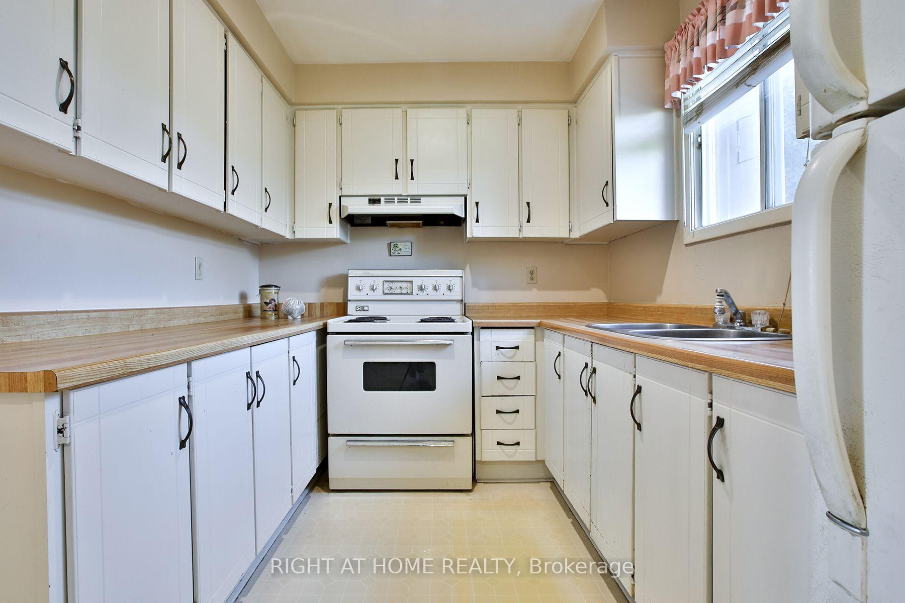 Photo 11 of 12 Rogers Road, Kawartha Lakes, Lindsay — HOMEH