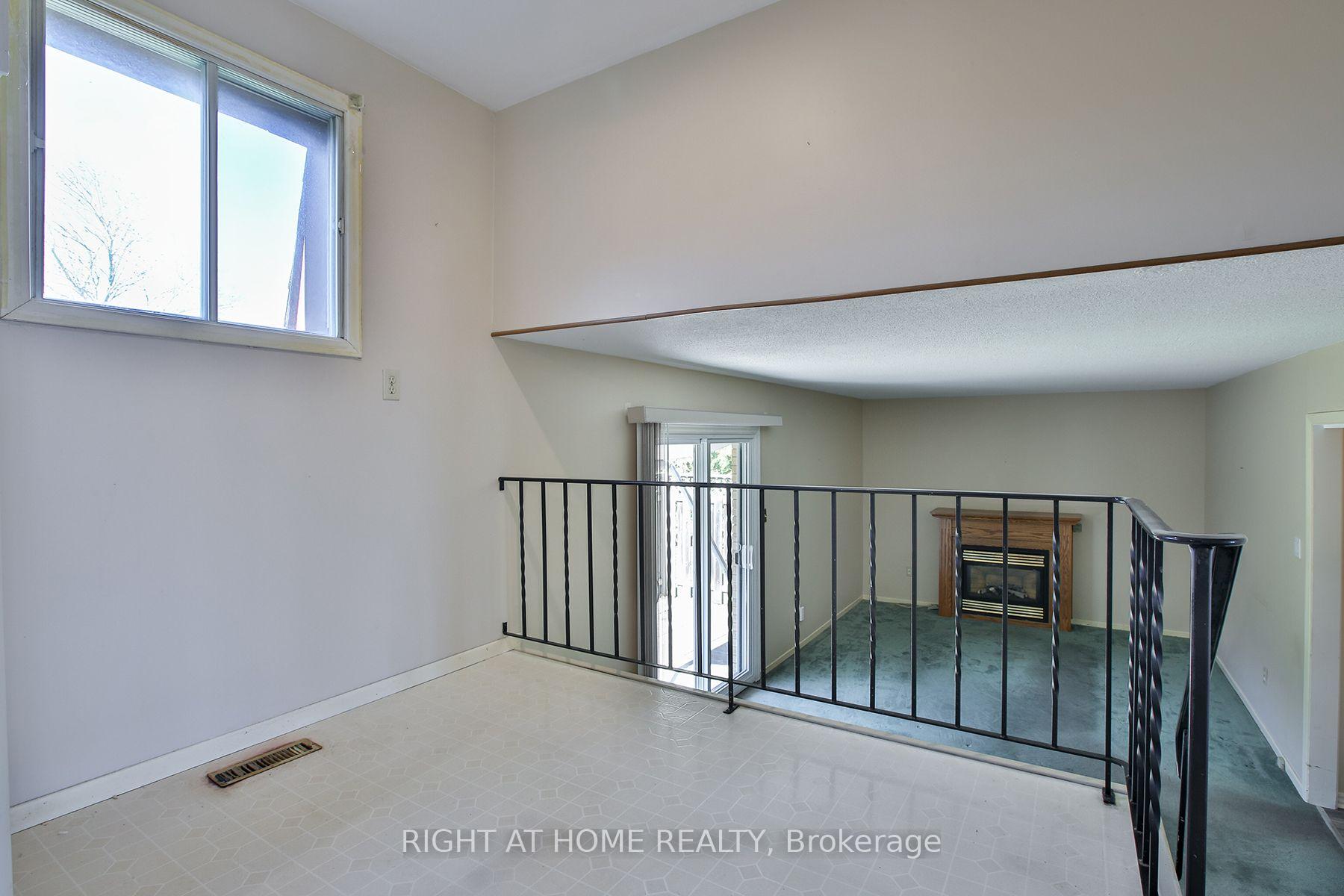 Photo 13 of 12 Rogers Road, Kawartha Lakes, Lindsay — HOMEH