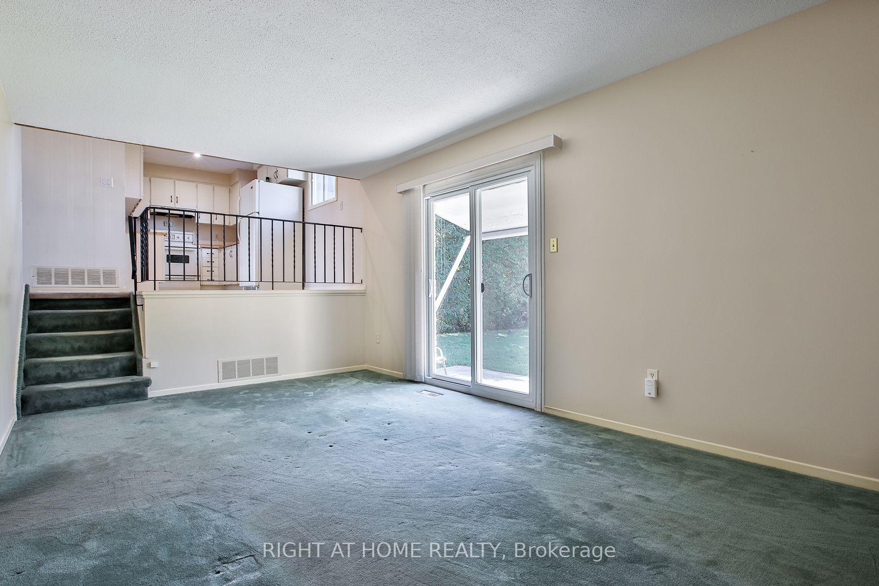Photo 14 of 12 Rogers Road, Kawartha Lakes, Lindsay — HOMEH