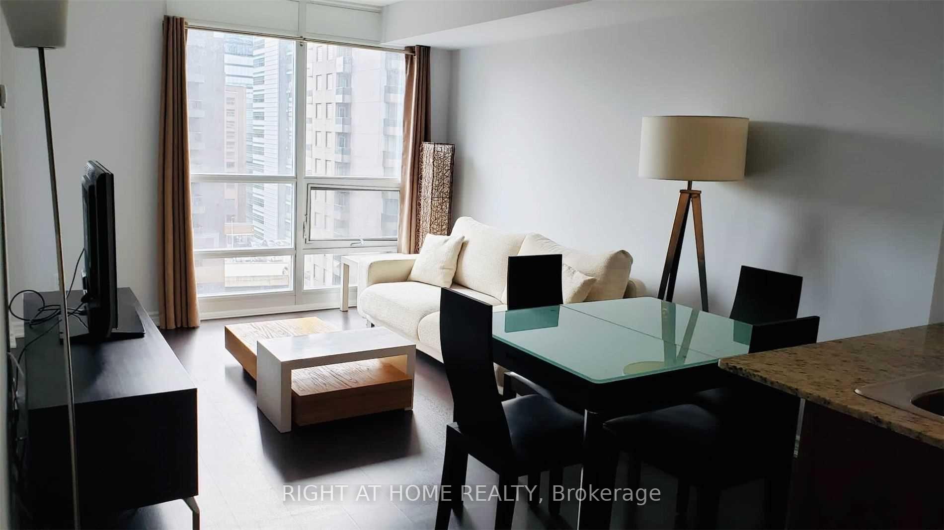 Photo of Unit 1510, 761 Bay Street