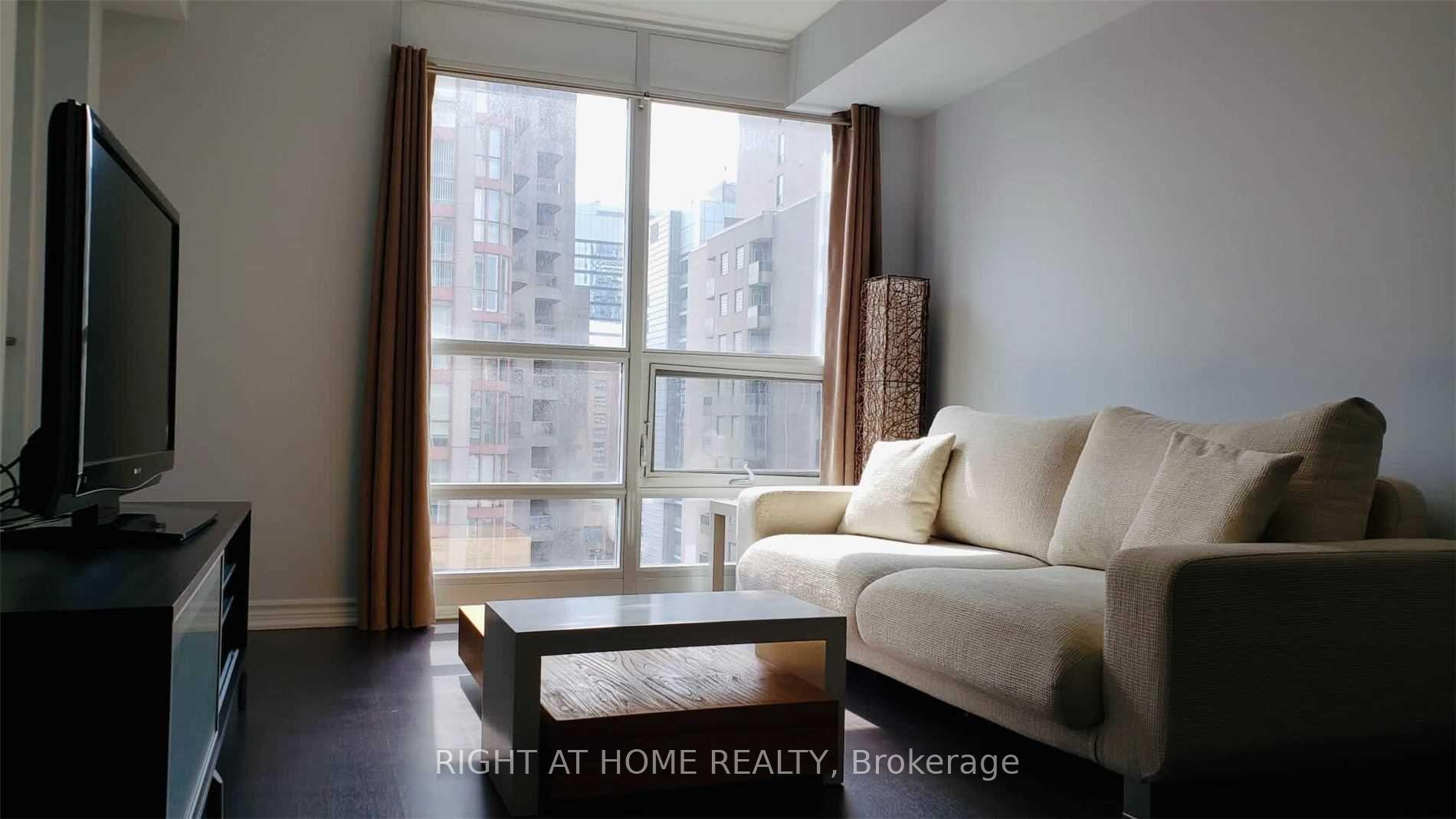 Photo 3 of Unit 1510, 761 Bay Street, Toronto, Bay Street Corridor — HOMEH
