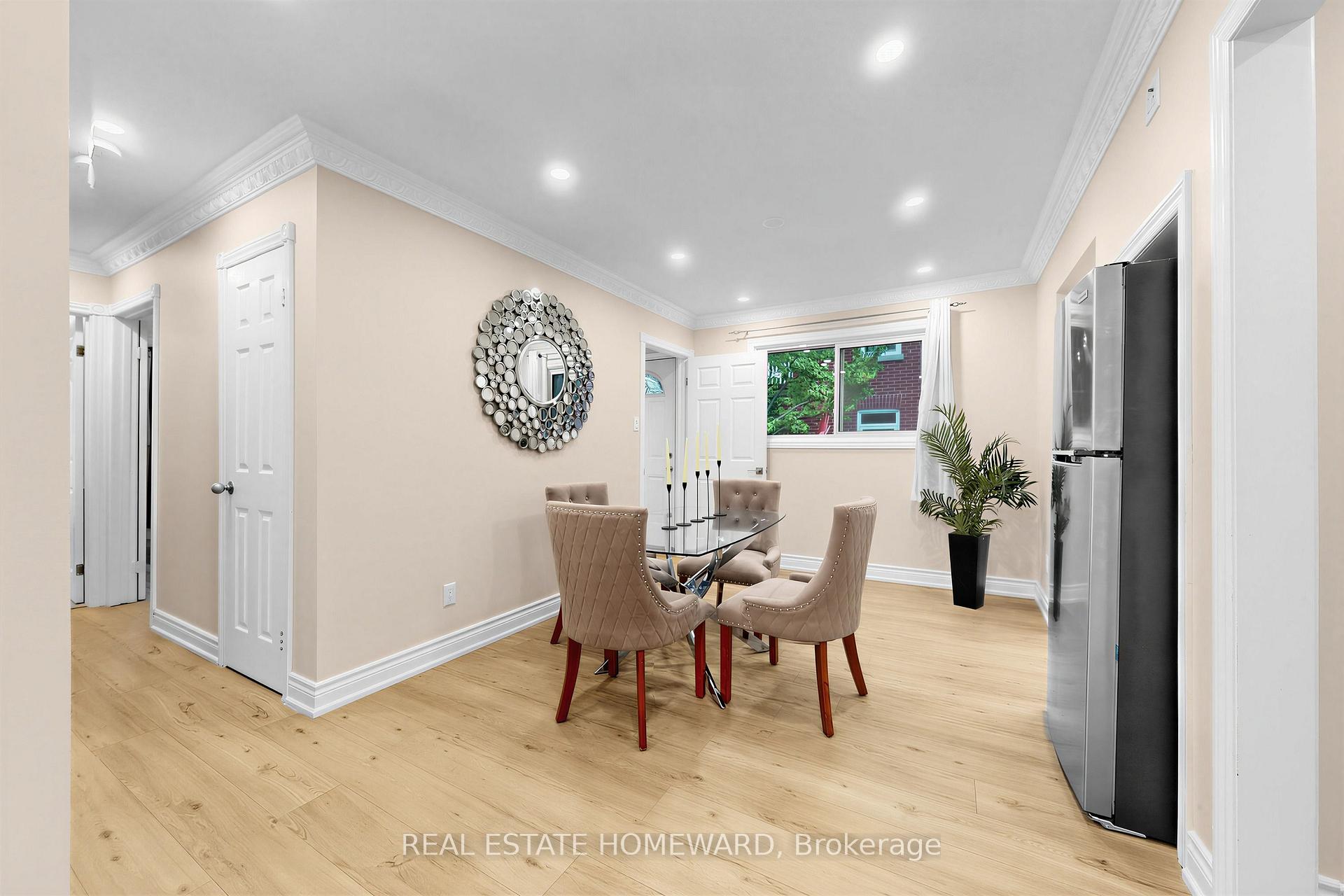 Photo 7 of 621 Byron Street S, Whitby, Downtown Whitby — HOMEH