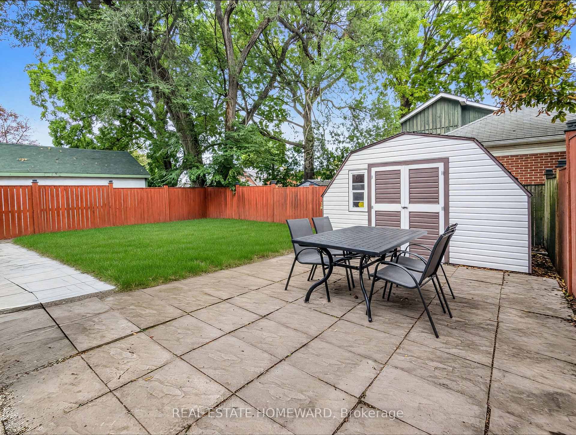 Photo 44 of 621 Byron Street S, Whitby, Downtown Whitby — HOMEH