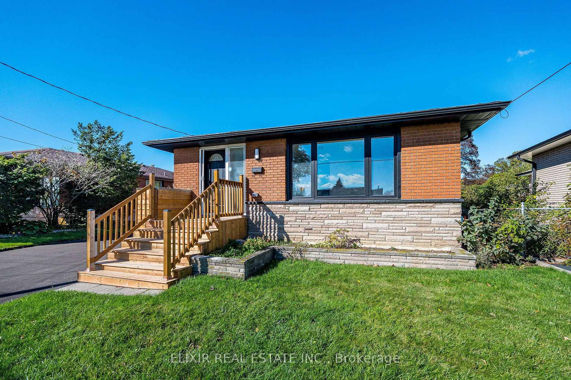 Photo 2 of Unit Upper, 135 Nugent Drive, Hamilton, Kentley — HOMEH