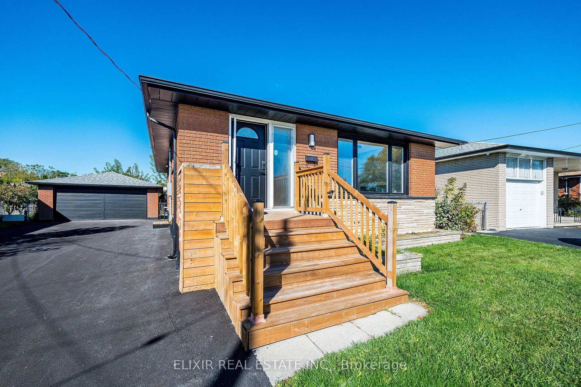 Photo 4 of Unit Upper, 135 Nugent Drive, Hamilton, Kentley — HOMEH