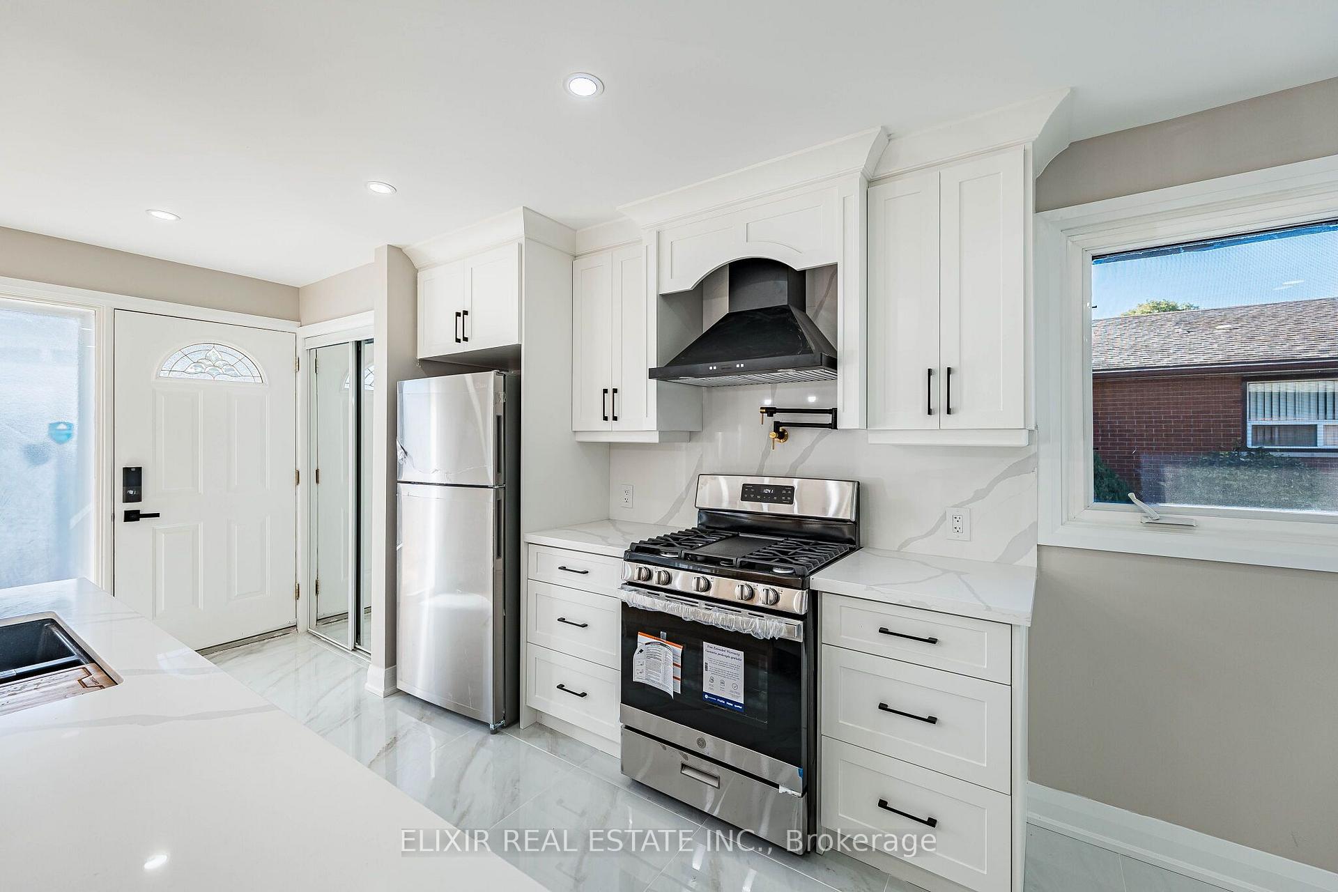 Photo 7 of Unit Upper, 135 Nugent Drive, Hamilton, Kentley — HOMEH